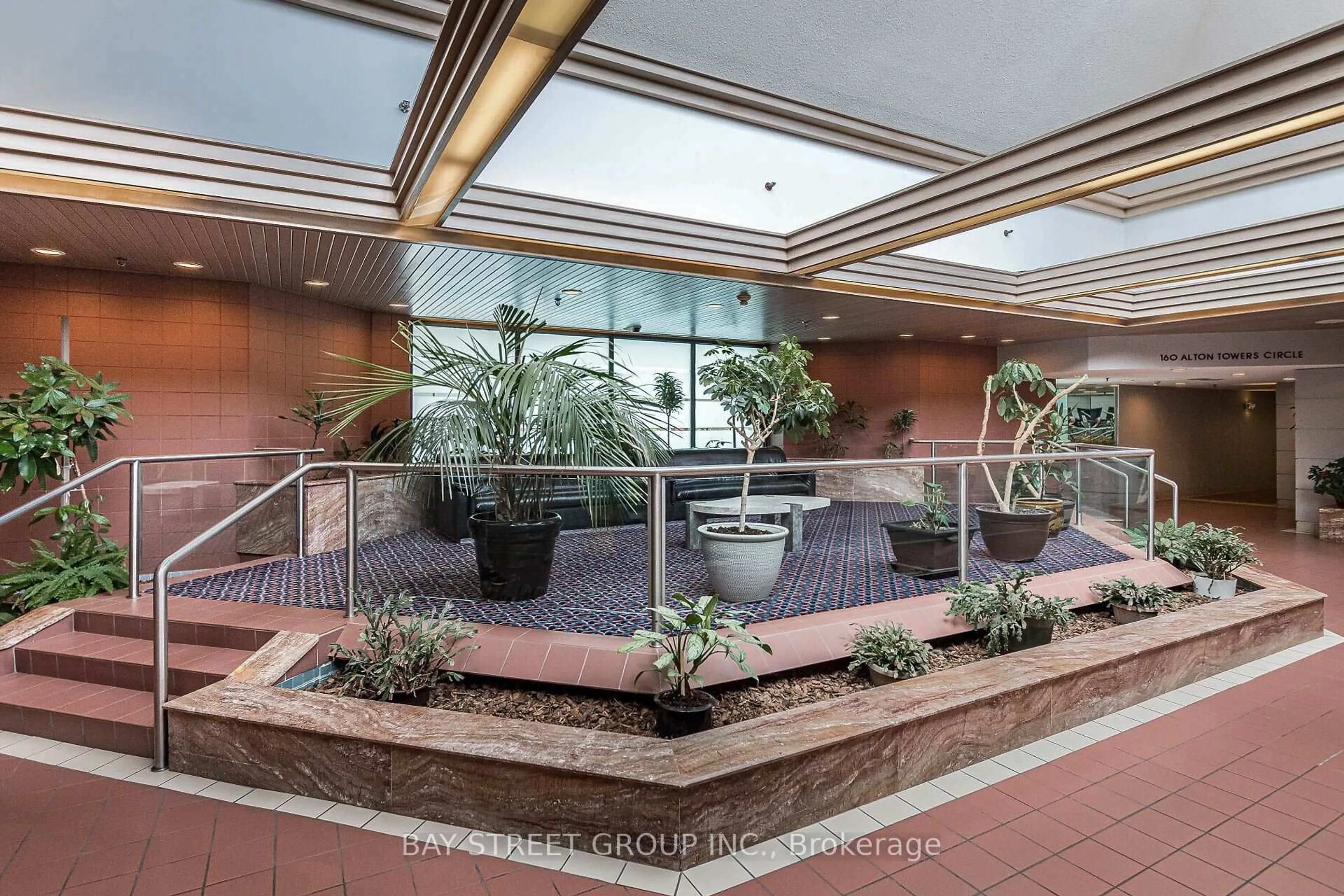 Lobby for 150 Alton Towers Circ #1001, Toronto Ontario M1V 4X7