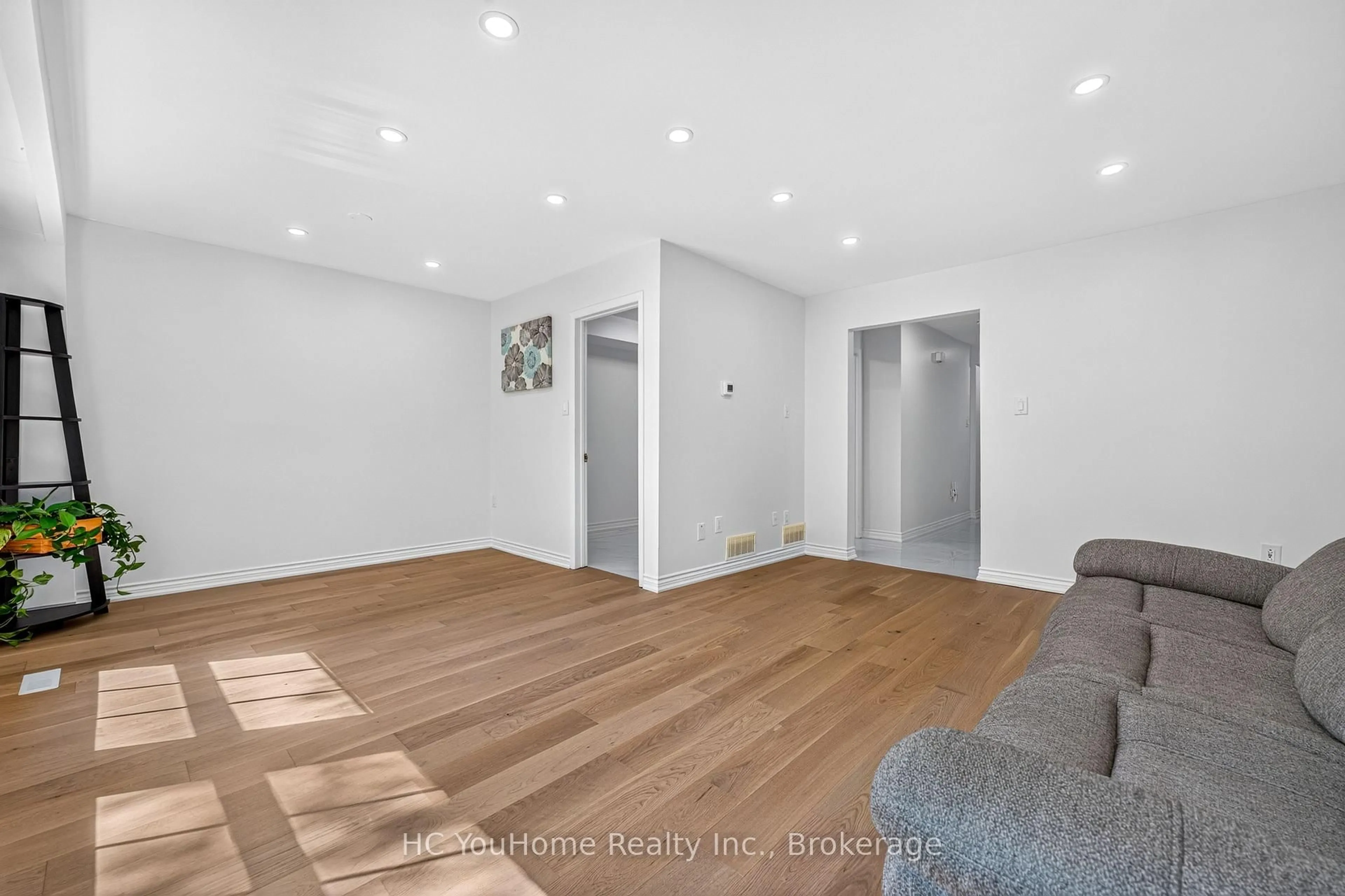 Unknown for 81 Brookmill Blvd #32, Toronto Ontario M1W 2L5
