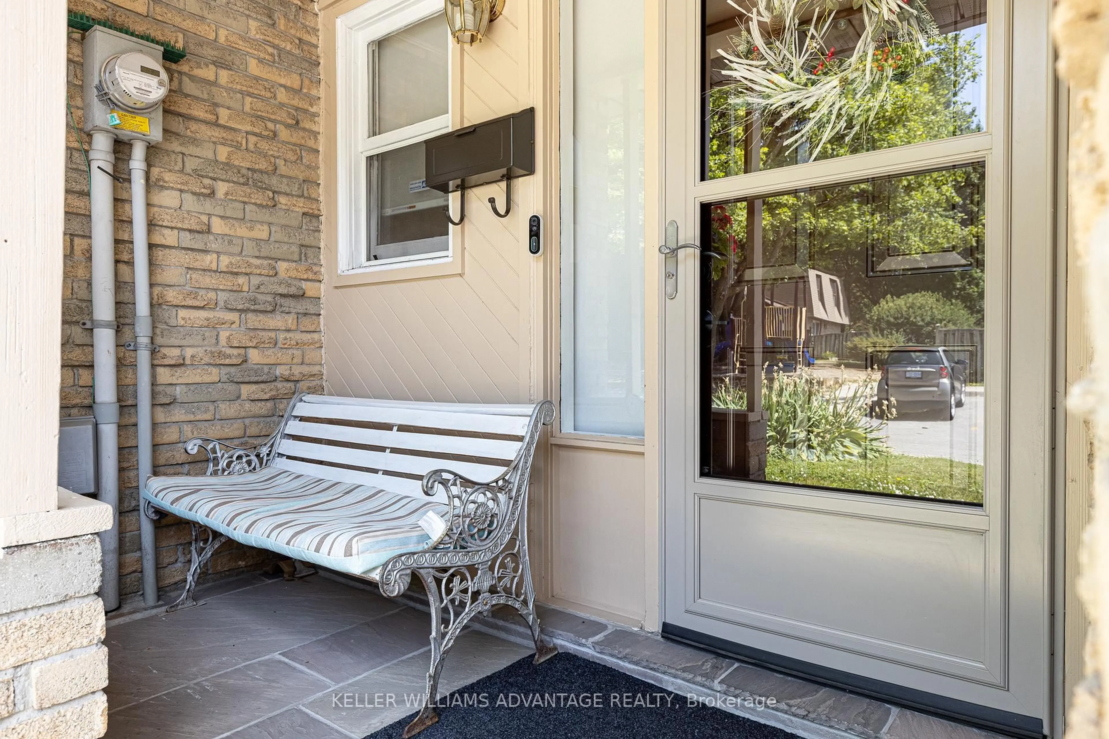 Indoor entryway for 1051 Sandhurst Circ #17, Toronto Ontario M1V 1T9