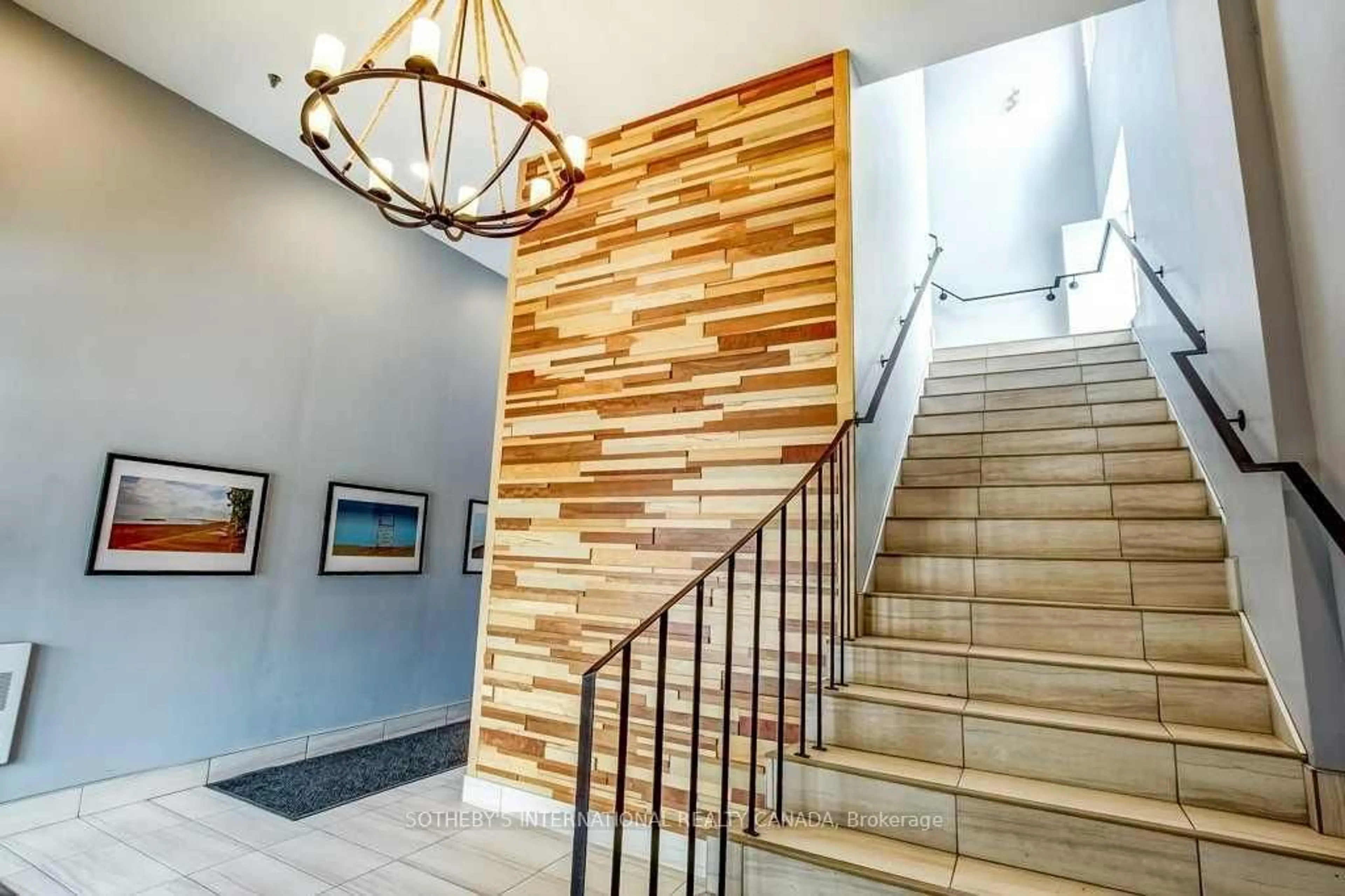 Indoor foyer for 101 Hammersmith Ave #210, Toronto Ontario M4E 2W3