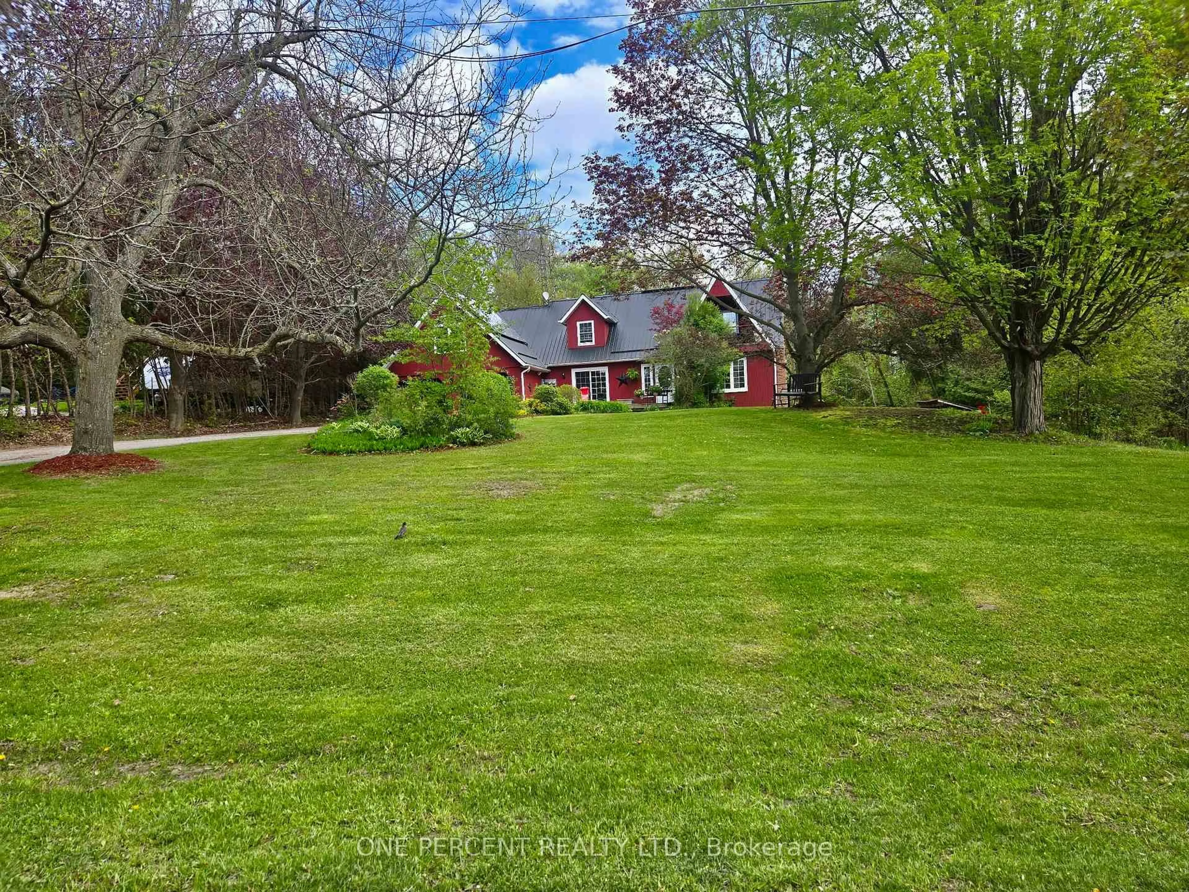 A pic from outside/outdoor area/front of a property/back of a property/a pic from drone, unknown for 439 Fralicks Beach Rd, Scugog Ontario L9L 1B6