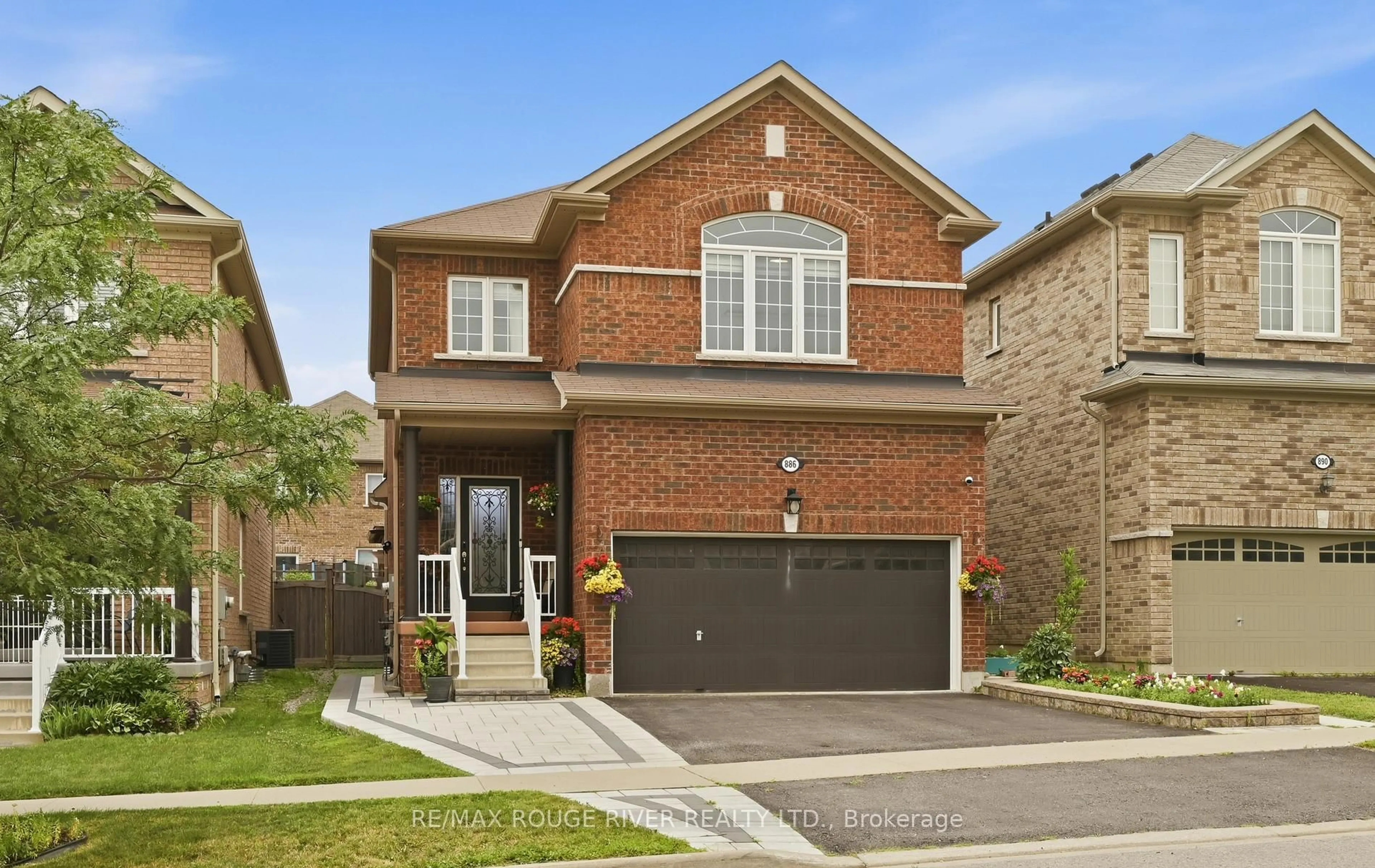 Home with brick exterior material, street for 886 Groveland Ave, Oshawa Ontario L1K 0W1