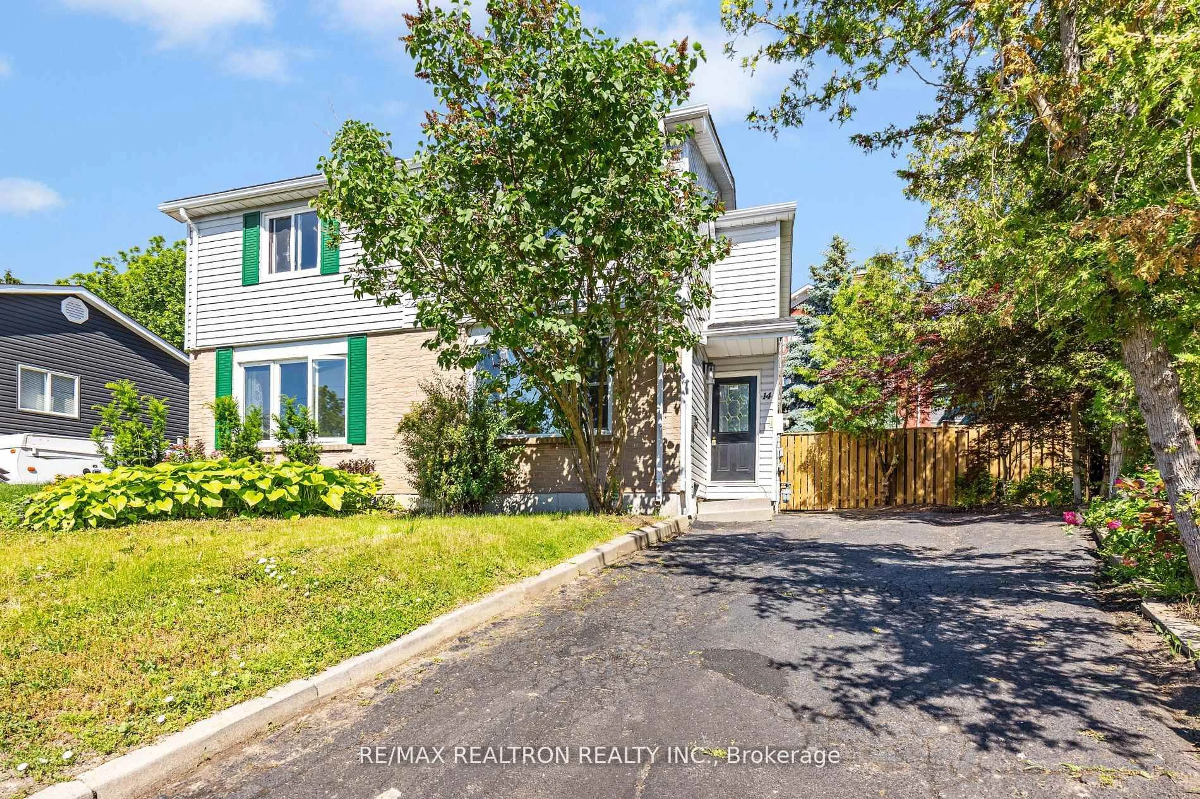Unknown for 14 Grassmere Ave, Oshawa Ontario L1H 3X4