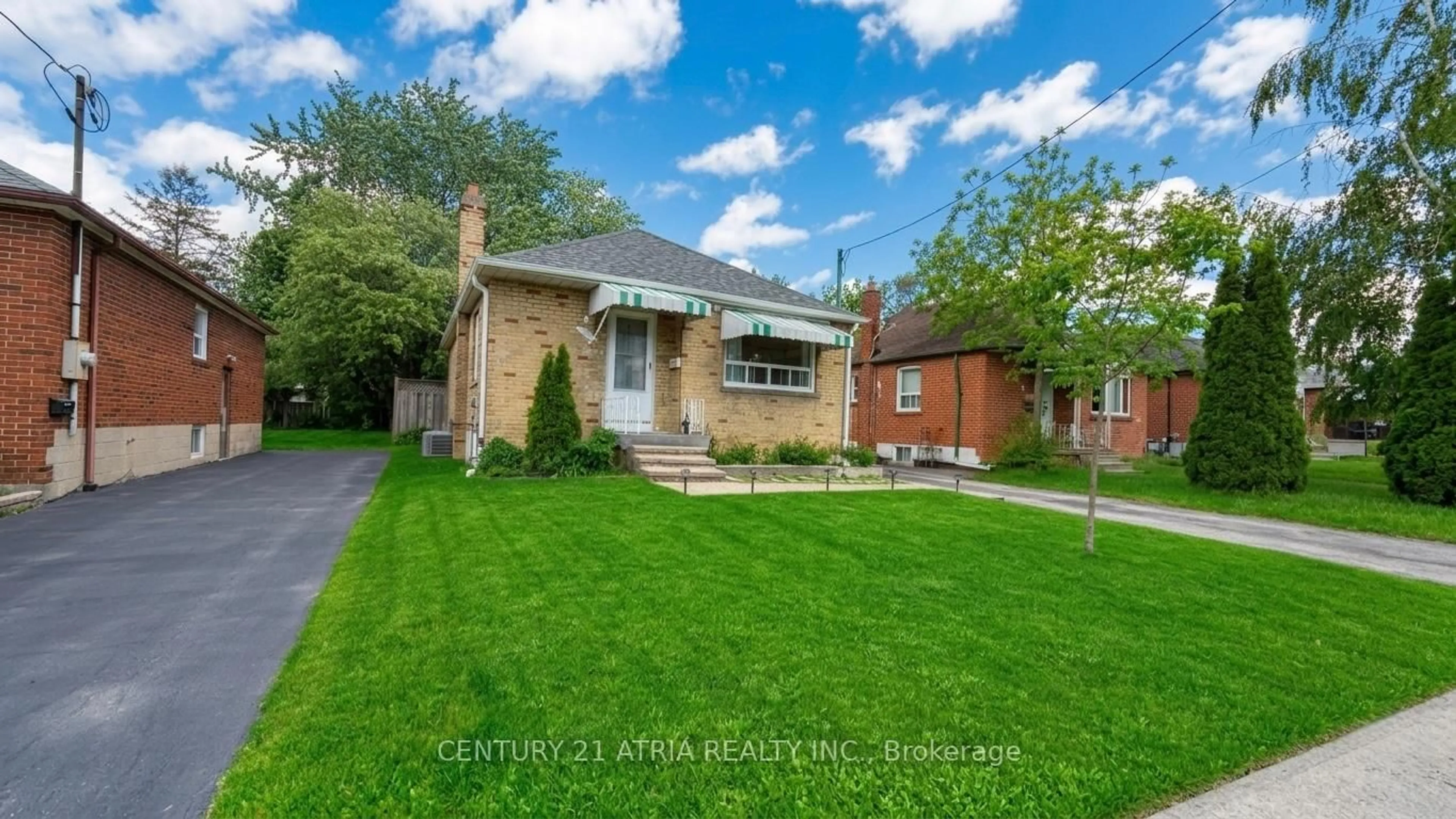 Home with brick exterior material, street for 115 Ellington Dr, Toronto Ontario M1R 3Y2