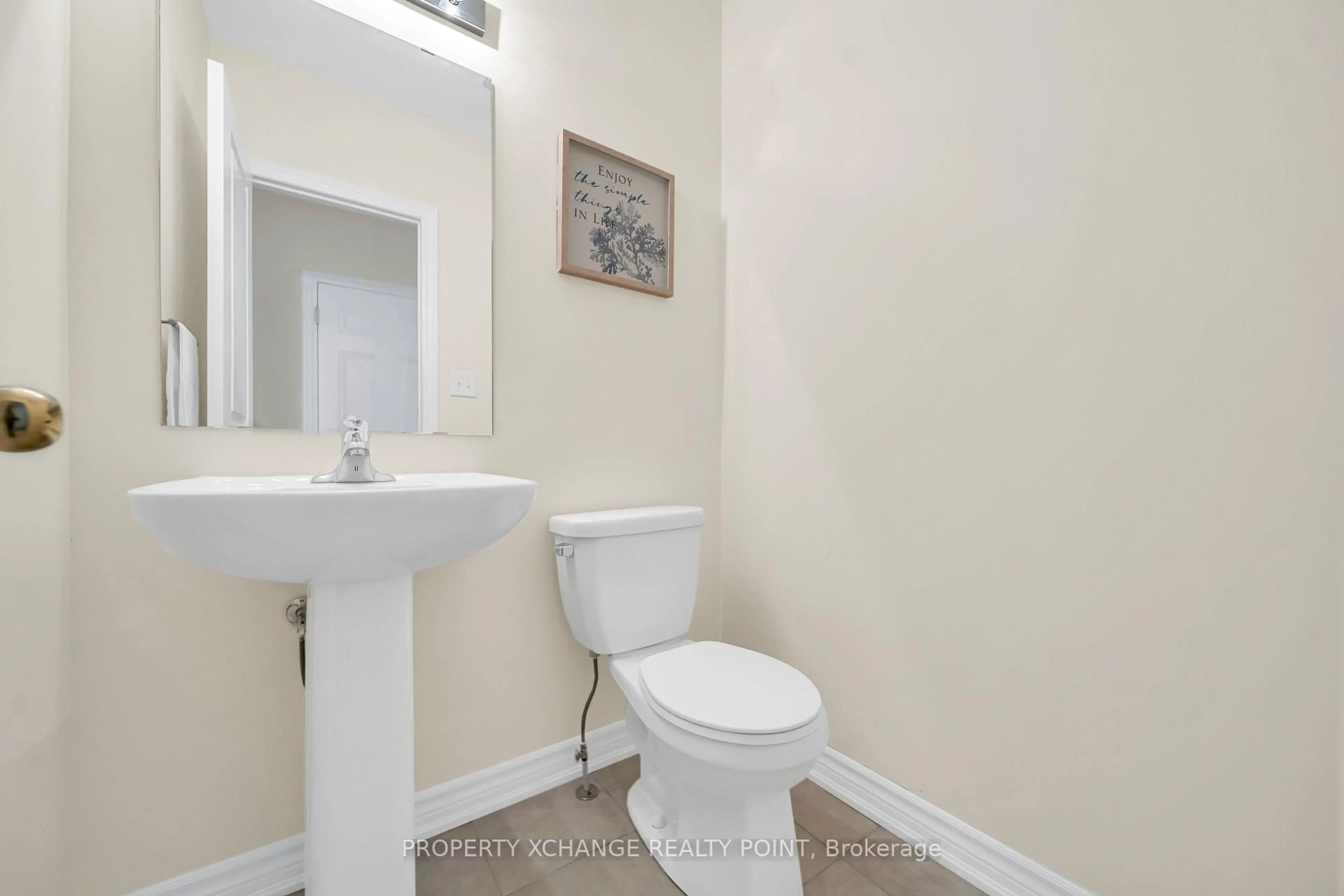 Standard bathroom, unknown for 2540 William Jackson Dr #603, Pickering Ontario L1X 0E4