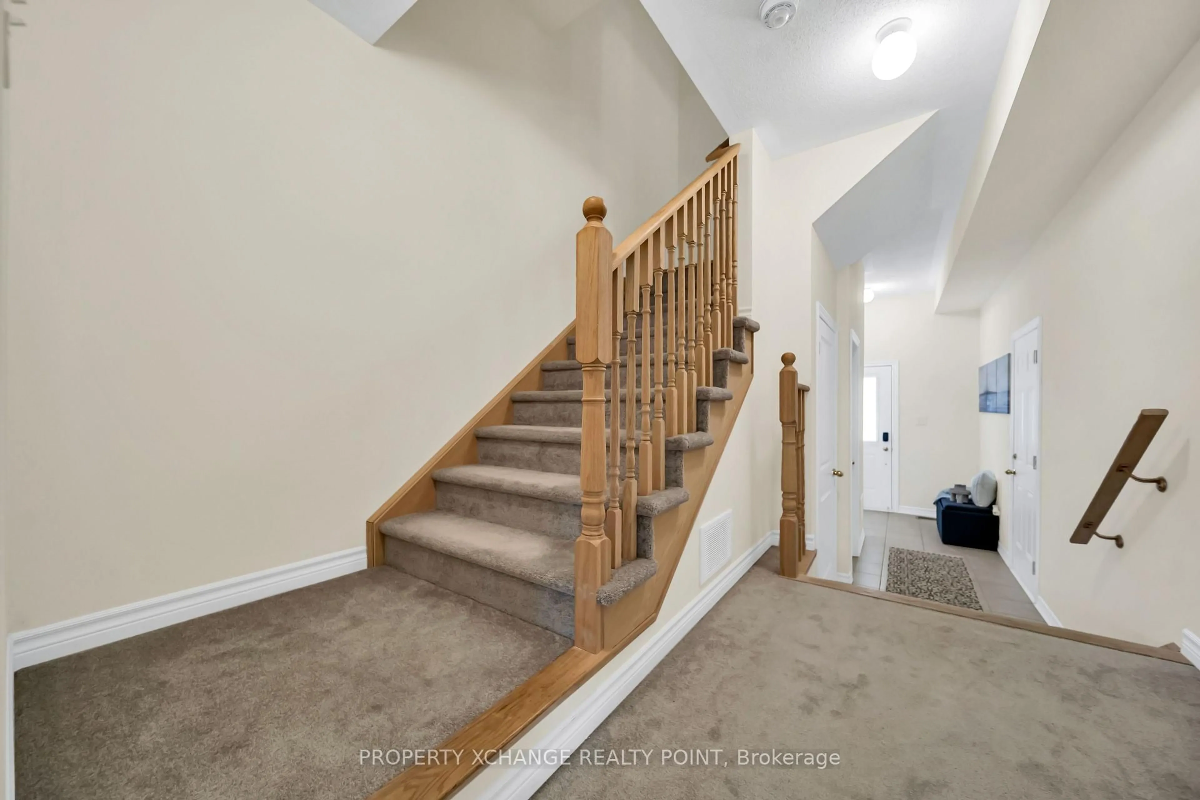 Stairs for 2540 William Jackson Dr #603, Pickering Ontario L1X 0E4