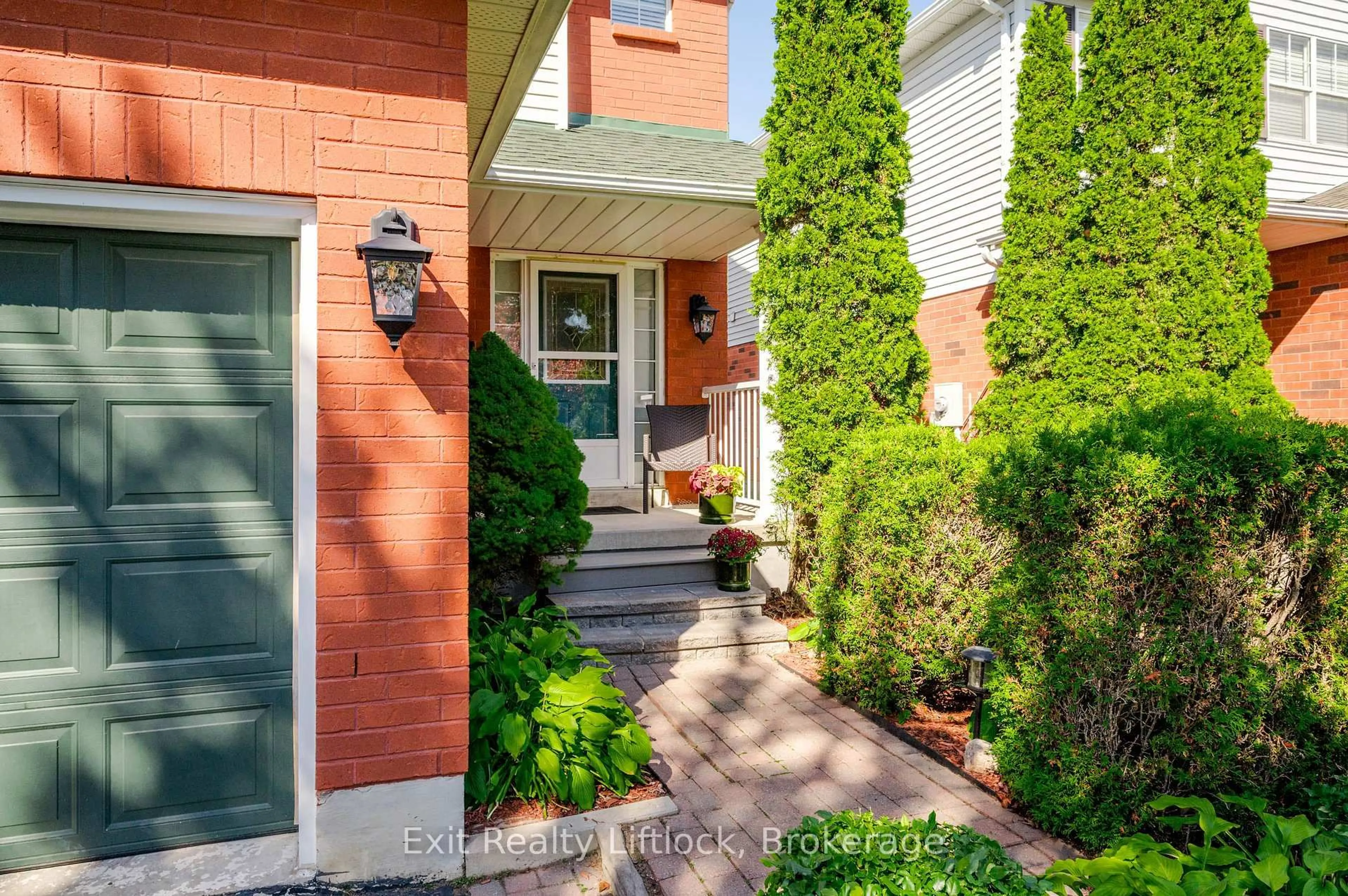 Home with brick exterior material, street for 8 Wilkins Cres, Clarington Ontario L1E 3B9