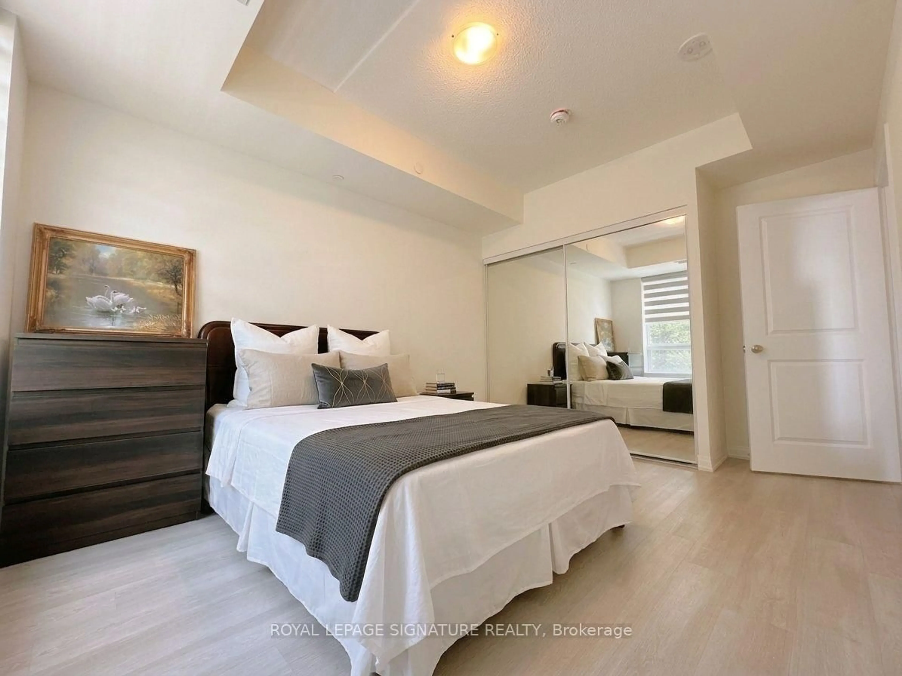 Bedroom with bed, unknown for 3270 Sheppard Ave #325, Toronto Ontario M1T 0B3