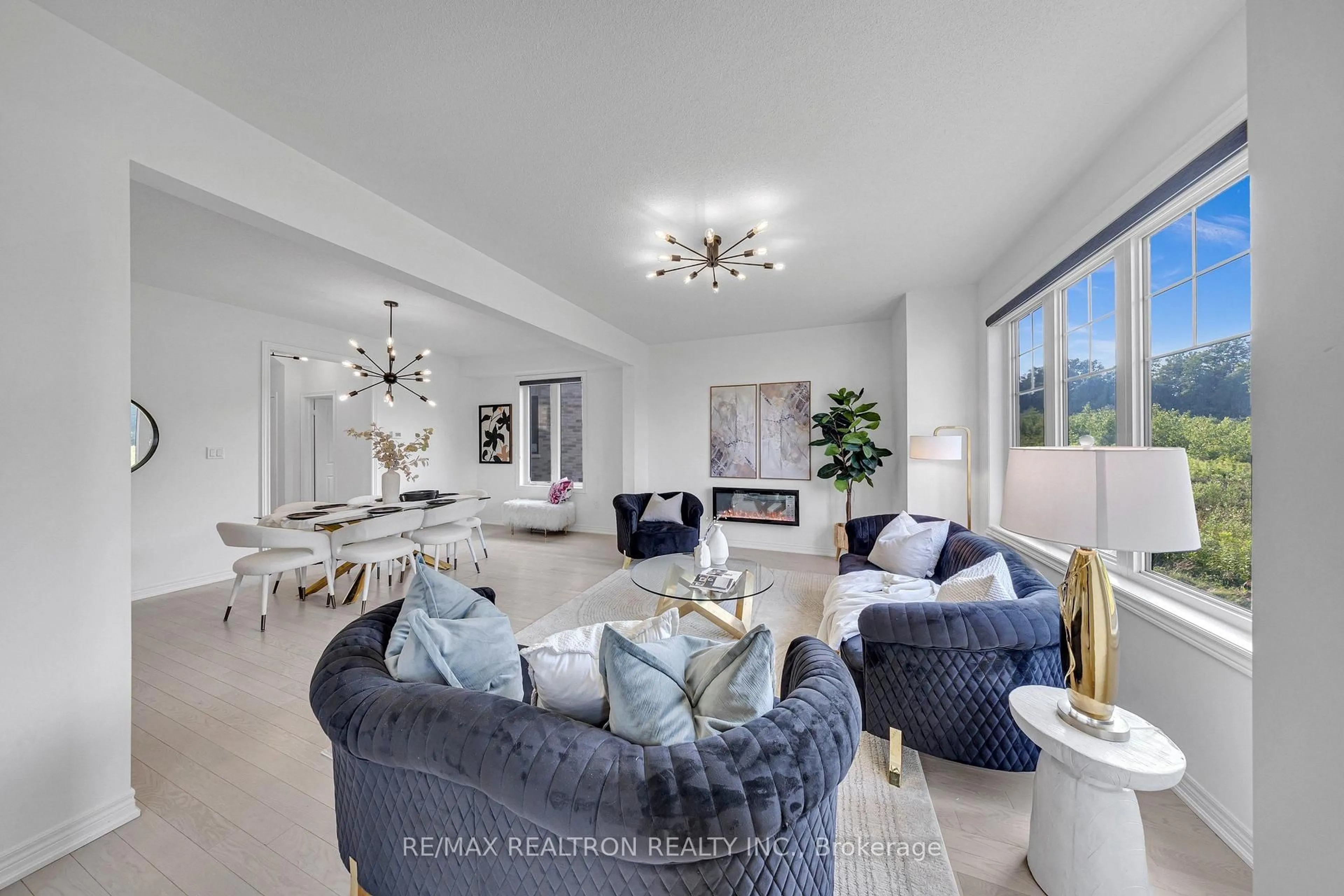 Living room with furniture, unknown for 1280 Talisman Manr, Pickering Ontario L1X 0K4