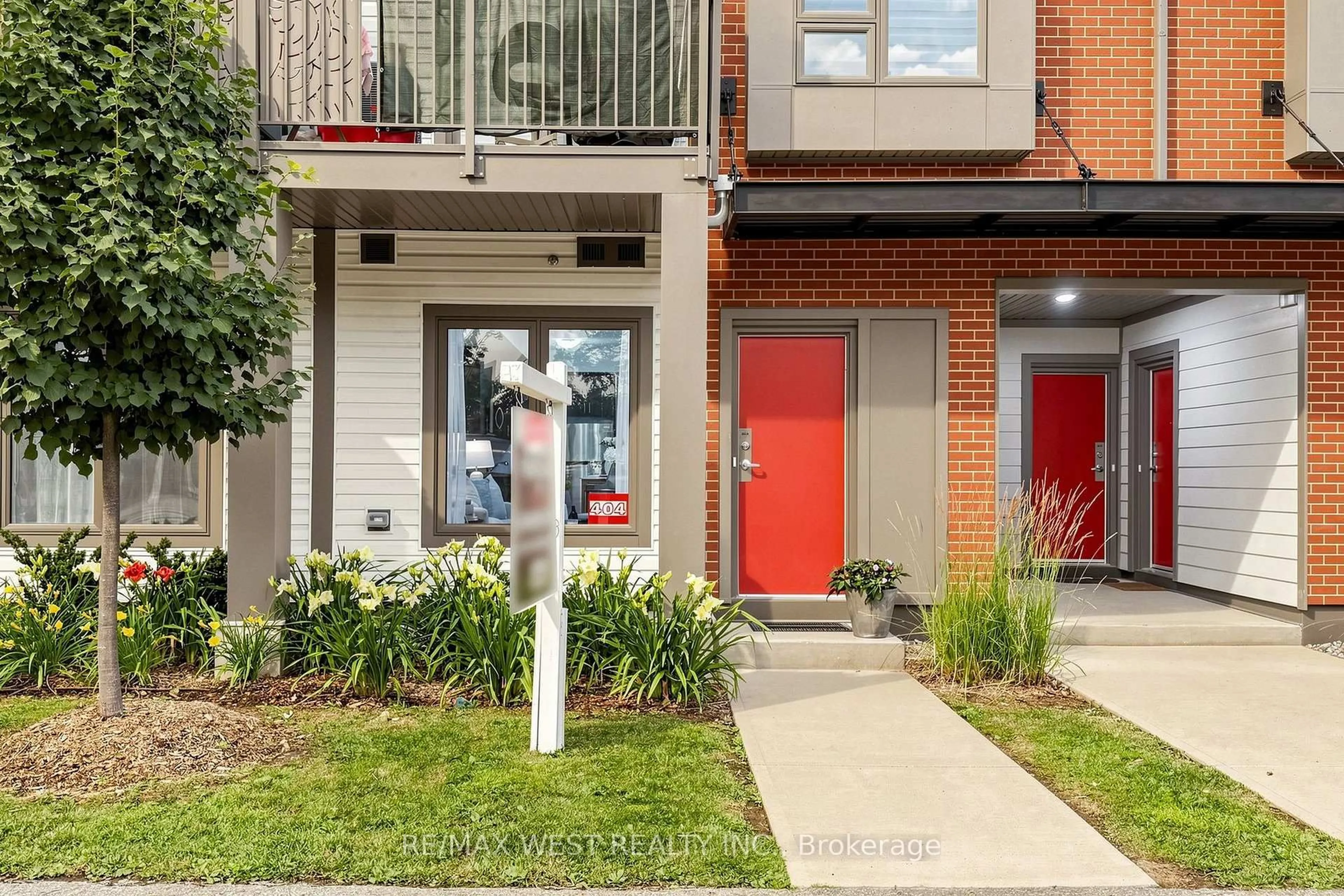 Unknown for 2635 William Jackson Dr #404, Pickering Ontario L1X 0L3
