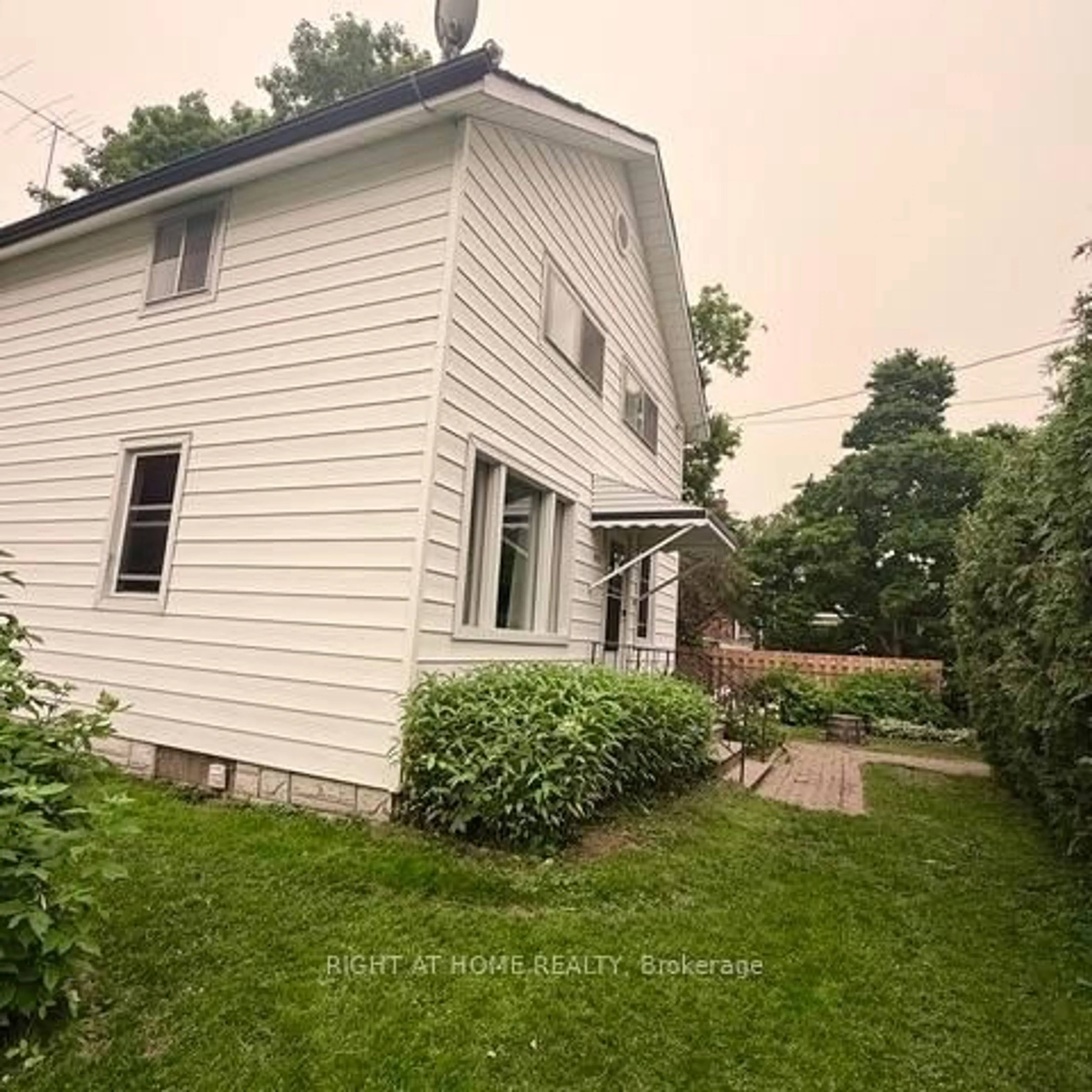 Unknown for 4893 Victoria St, Pickering Ontario L1Y 1B1