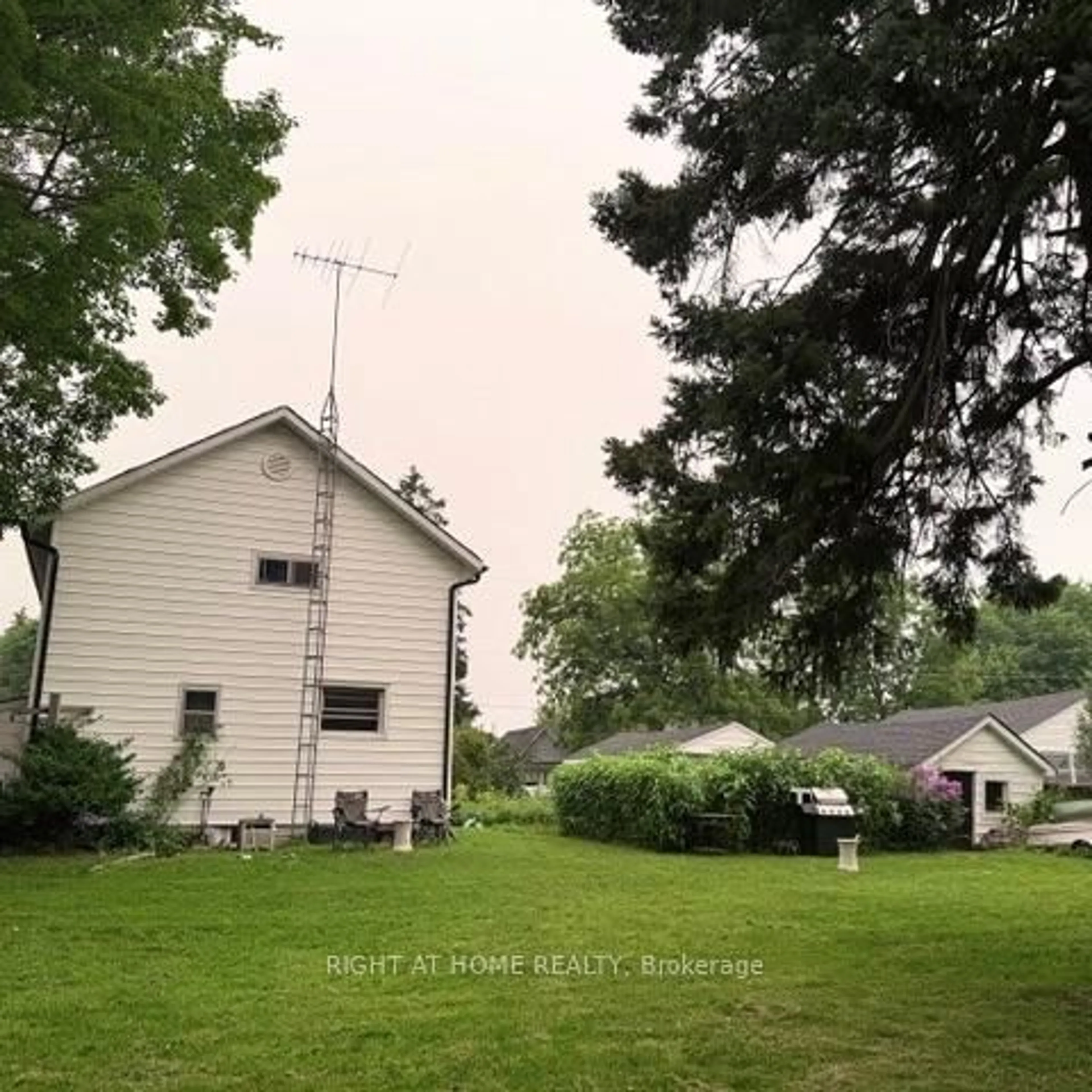 Unknown for 4893 Victoria St, Pickering Ontario L1Y 1B1