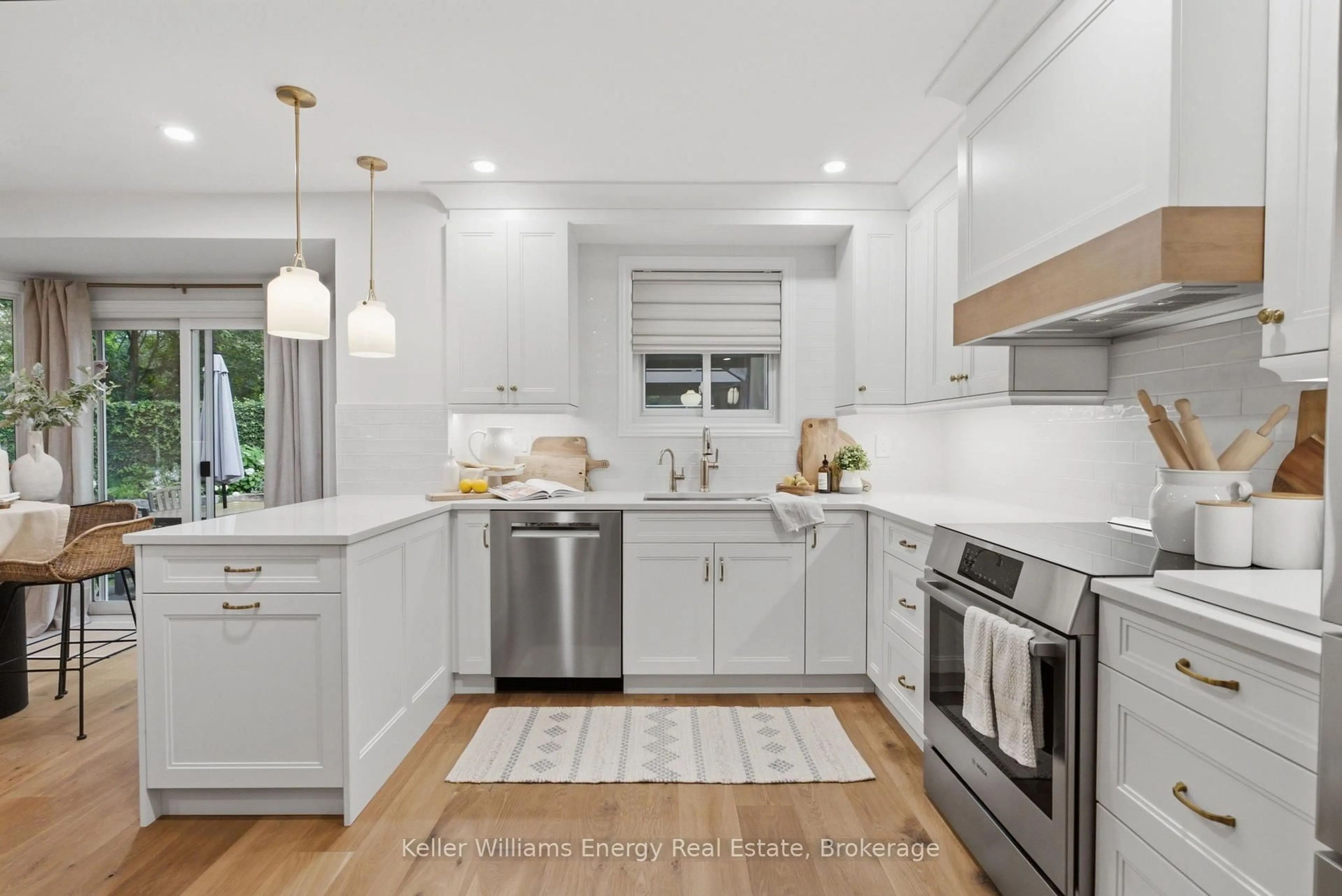 Open concept kitchen, ceramic/tile floor for 150 Large Cres, Ajax Ontario L1T 2S4