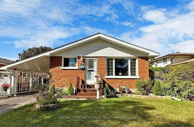 78 Claymore Cres, Oshawa 3