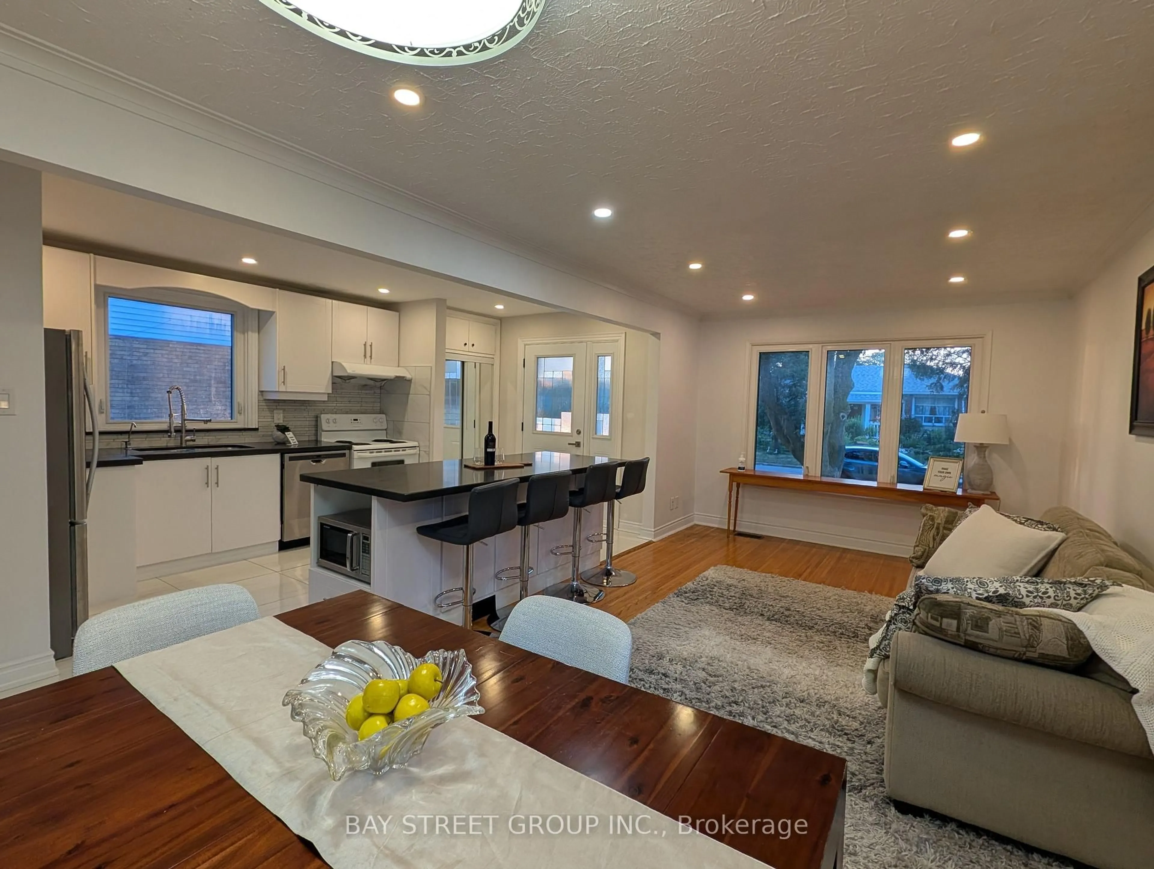 Open concept kitchen, unknown for 88 Frey Cres, Toronto Ontario M1R 2C8