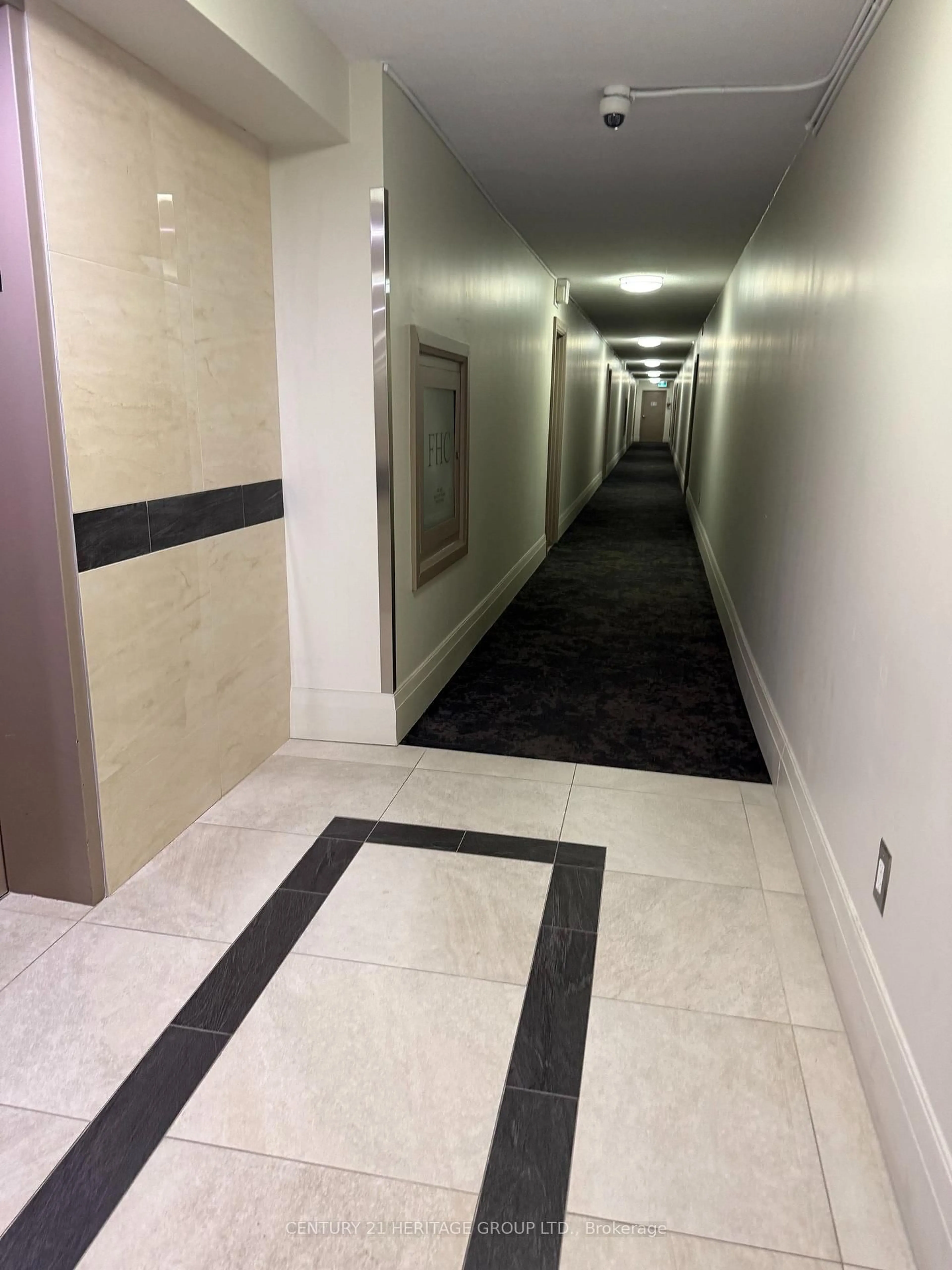 Indoor foyer for 1950 Kennedy Rd #1202, Toronto Ontario M1P 4S9
