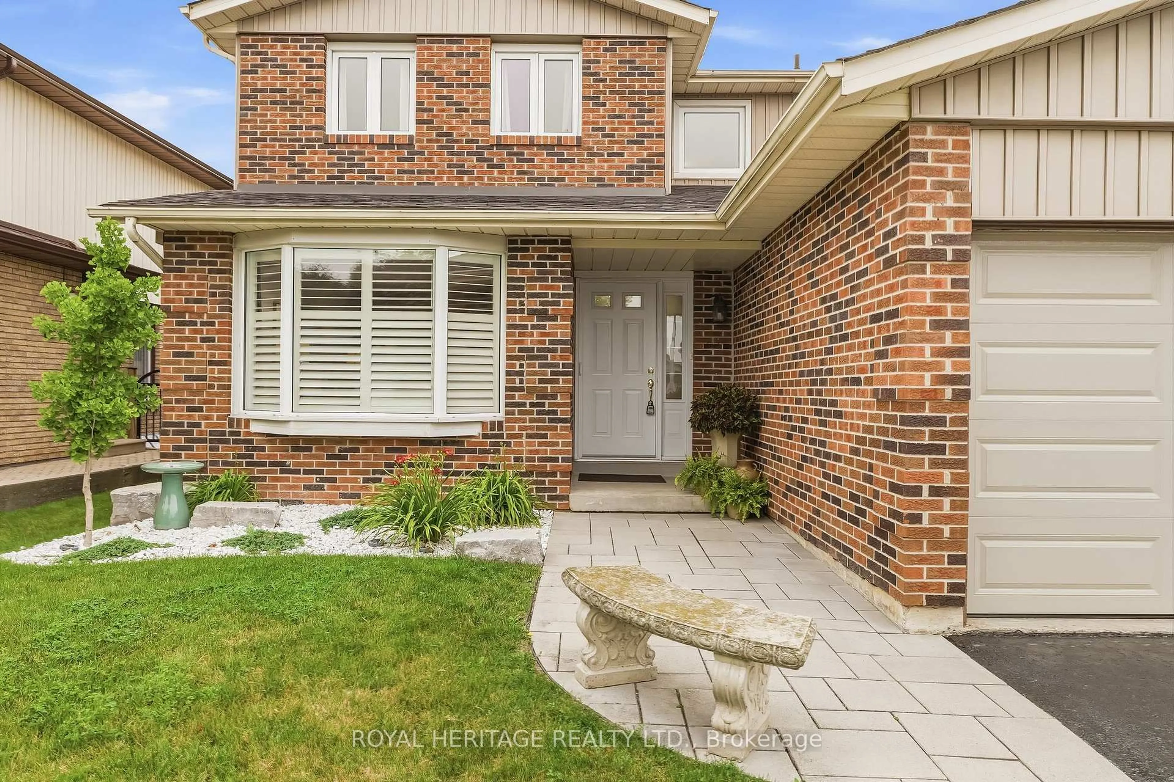 Home with brick exterior material, street for 7 Carter Cres, Whitby Ontario L1N 6C3