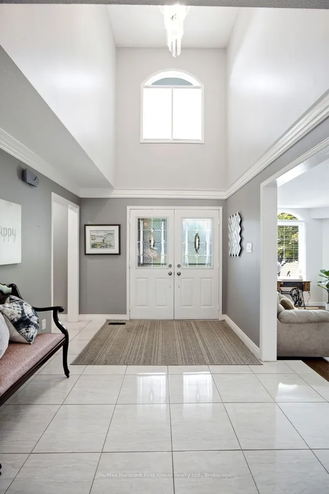 1 Glencedar Cres, Whitby 5