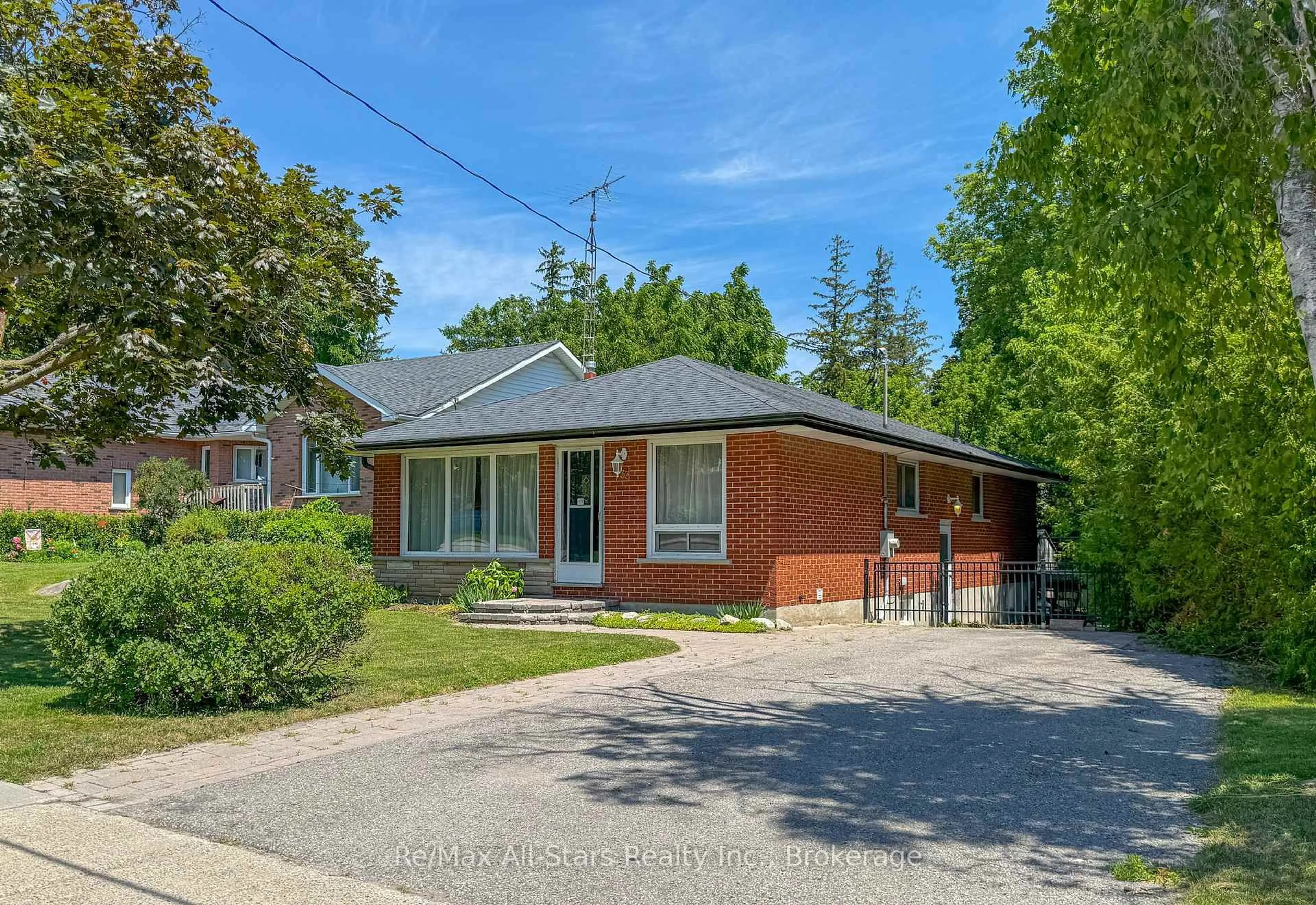 Home with brick exterior material, street for 133 Rosa St, Scugog Ontario L9L 1L4