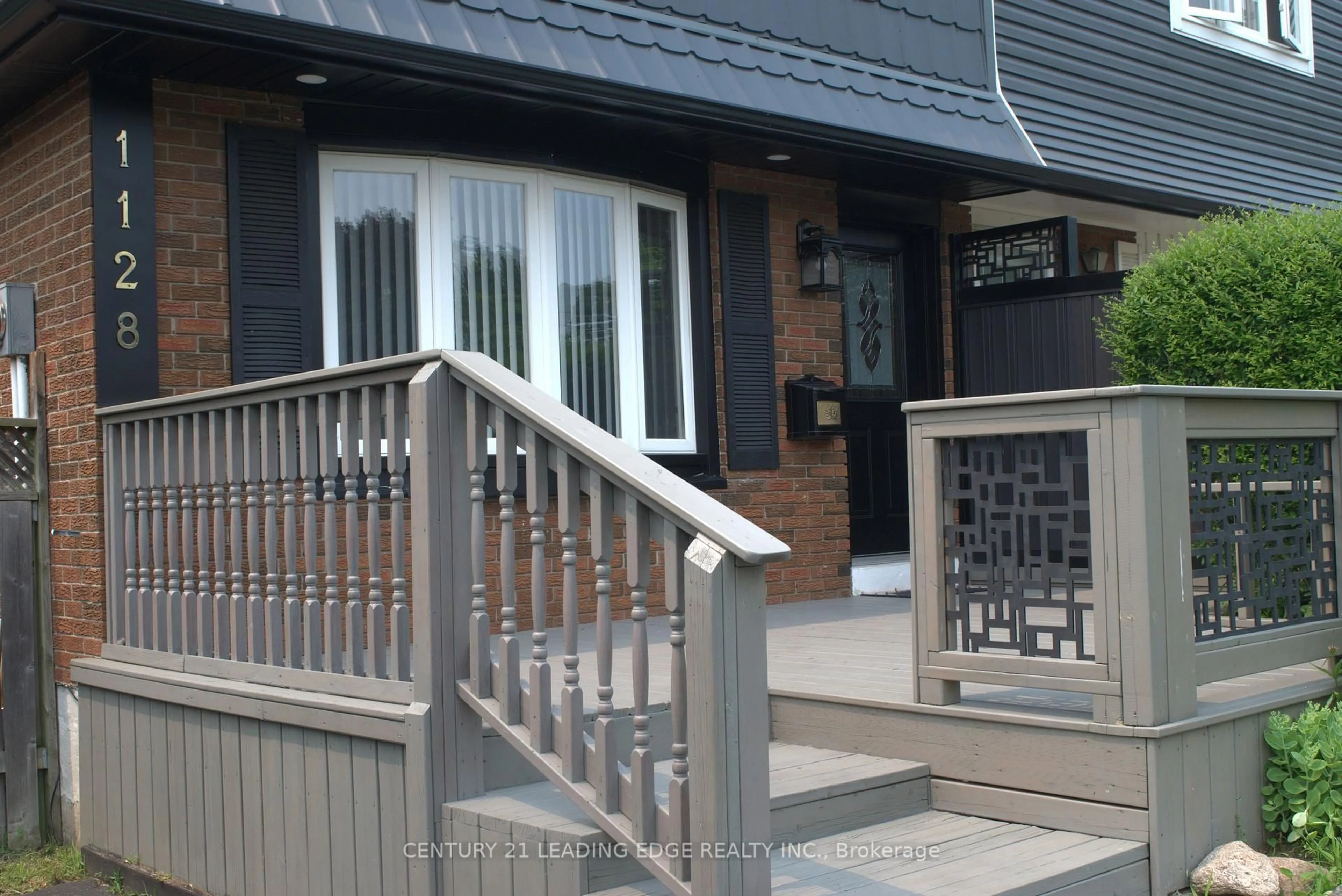 Unknown for 1128 Valley Crt, Oshawa Ontario L1J 3M5