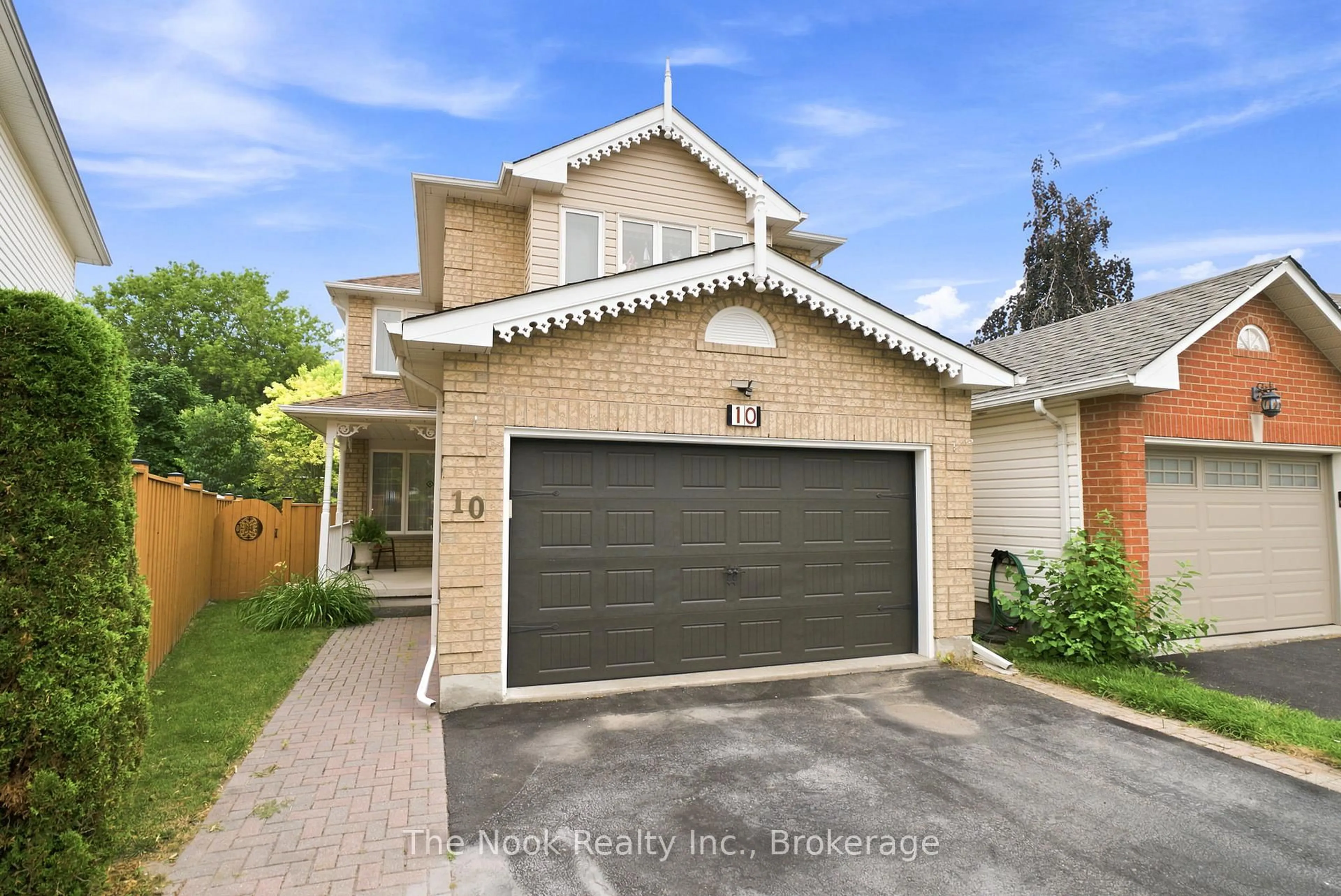 Home with brick exterior material, street for 10 Orr Crt, Clarington Ontario L1C 5A8