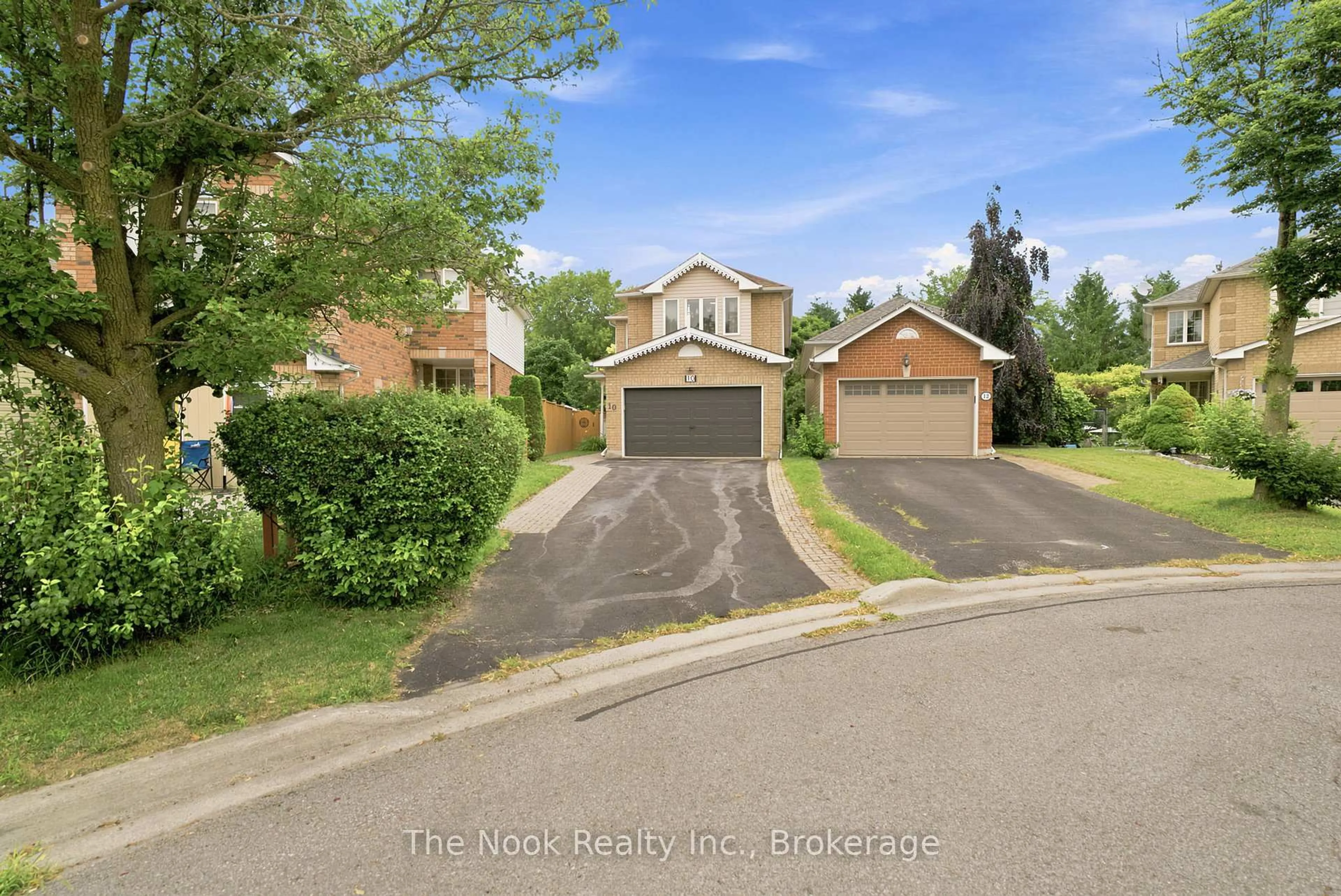 A pic from outside/outdoor area/front of a property/back of a property/a pic from drone, street for 10 Orr Crt, Clarington Ontario L1C 5A8