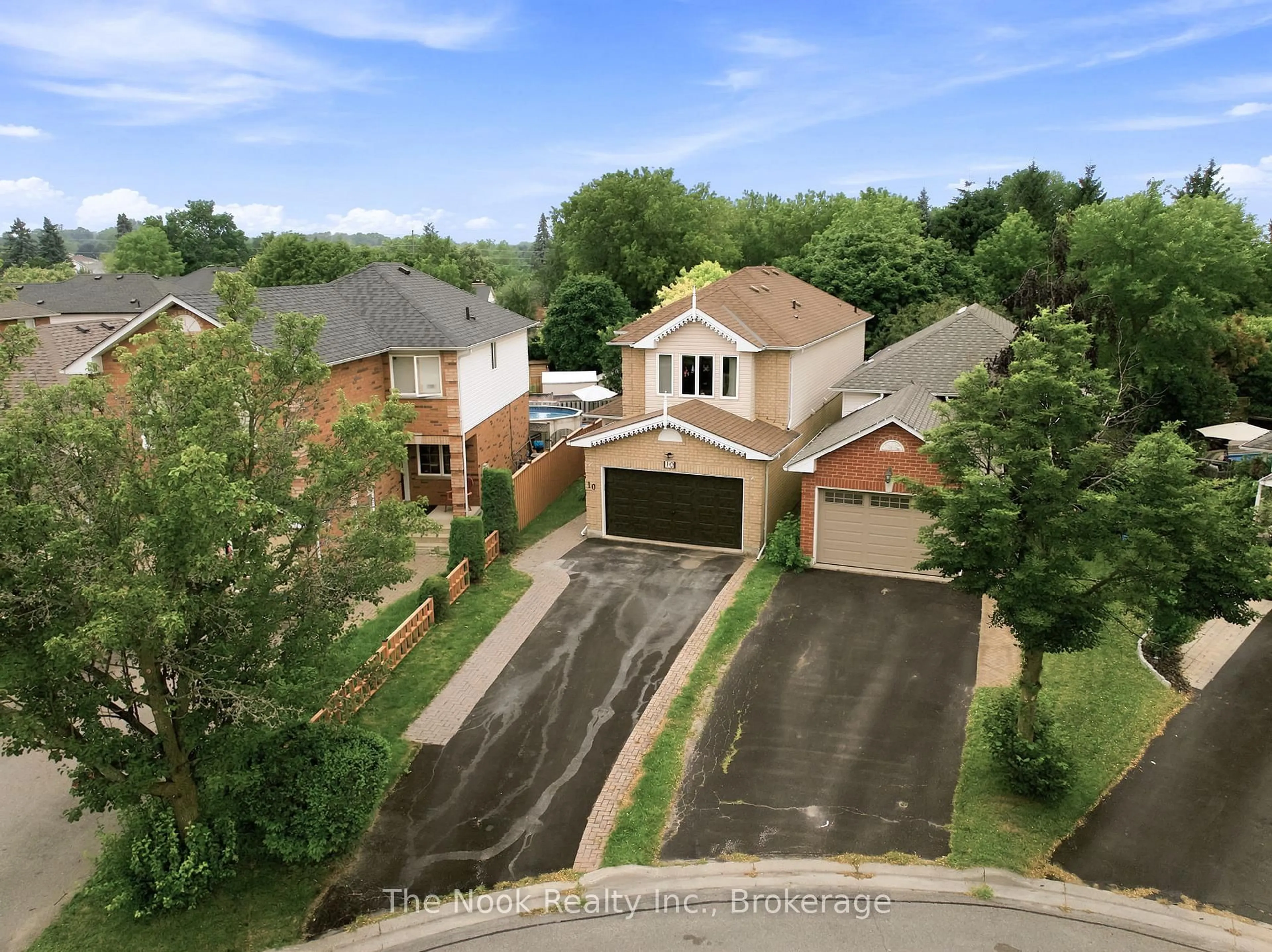 A pic from outside/outdoor area/front of a property/back of a property/a pic from drone, street for 10 Orr Crt, Clarington Ontario L1C 5A8