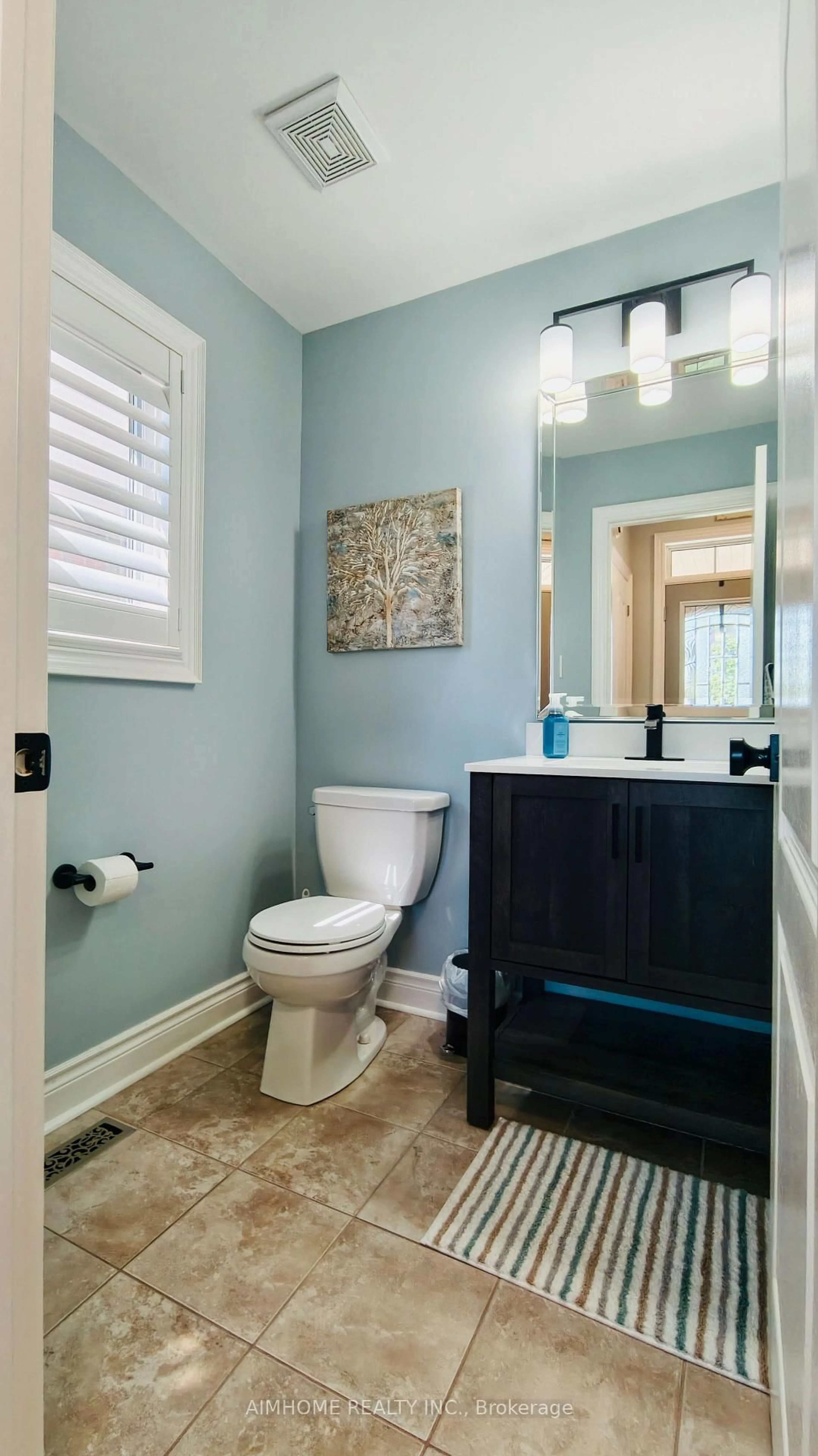 Contemporary bathroom, ceramic/tile floor for 1993 Cocklin Cres, Oshawa Ontario L1K 0T6