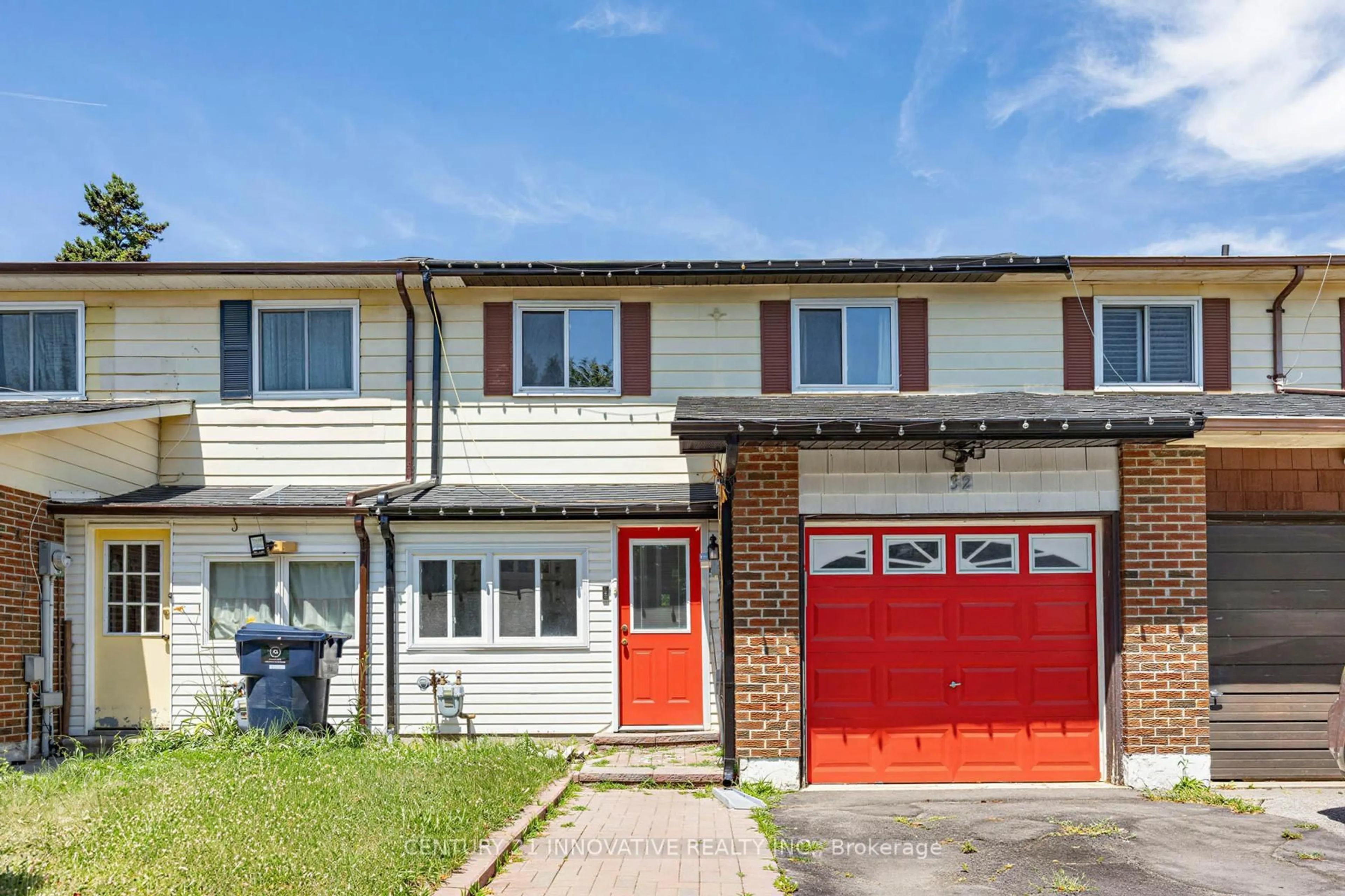 Home with brick exterior material, street for 32 Cheatham Pl, Toronto Ontario M1B 1C2