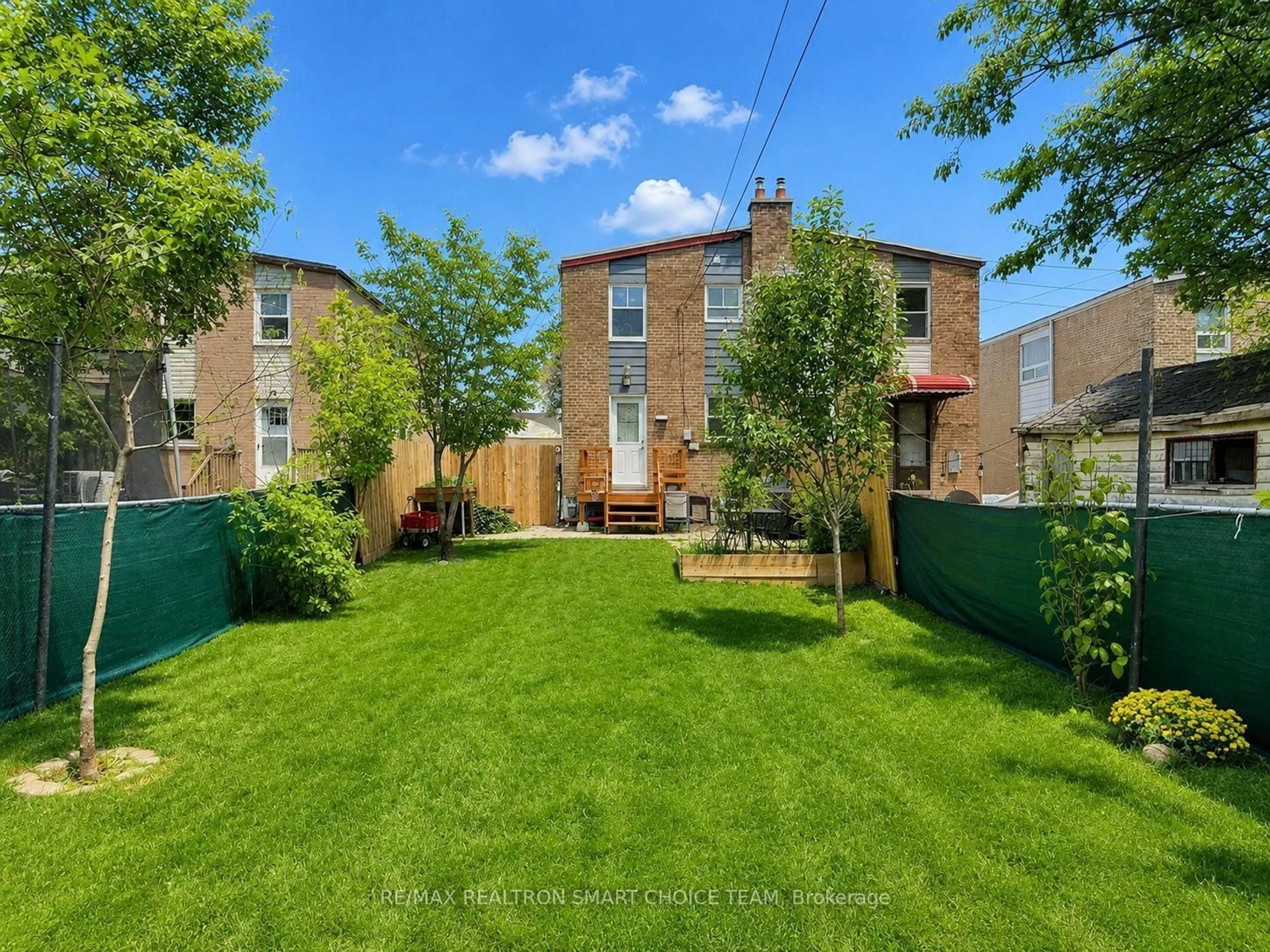 A pic from outside/outdoor area/front of a property/back of a property/a pic from drone, street for 783 Birchmount Rd, Toronto Ontario M1K 1R7