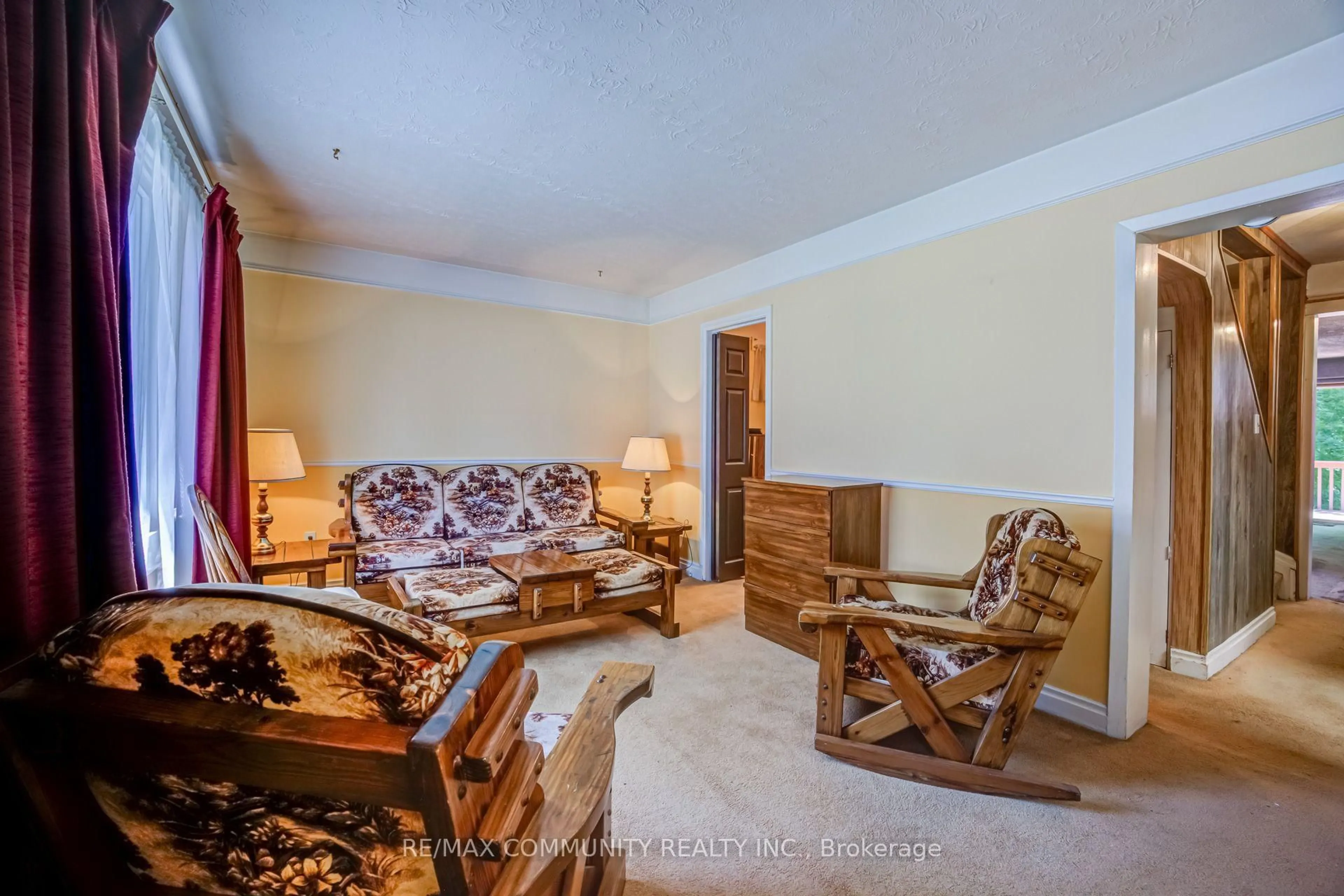 Unknown for 449 Ritson Rd, Oshawa Ontario L1G 5P9