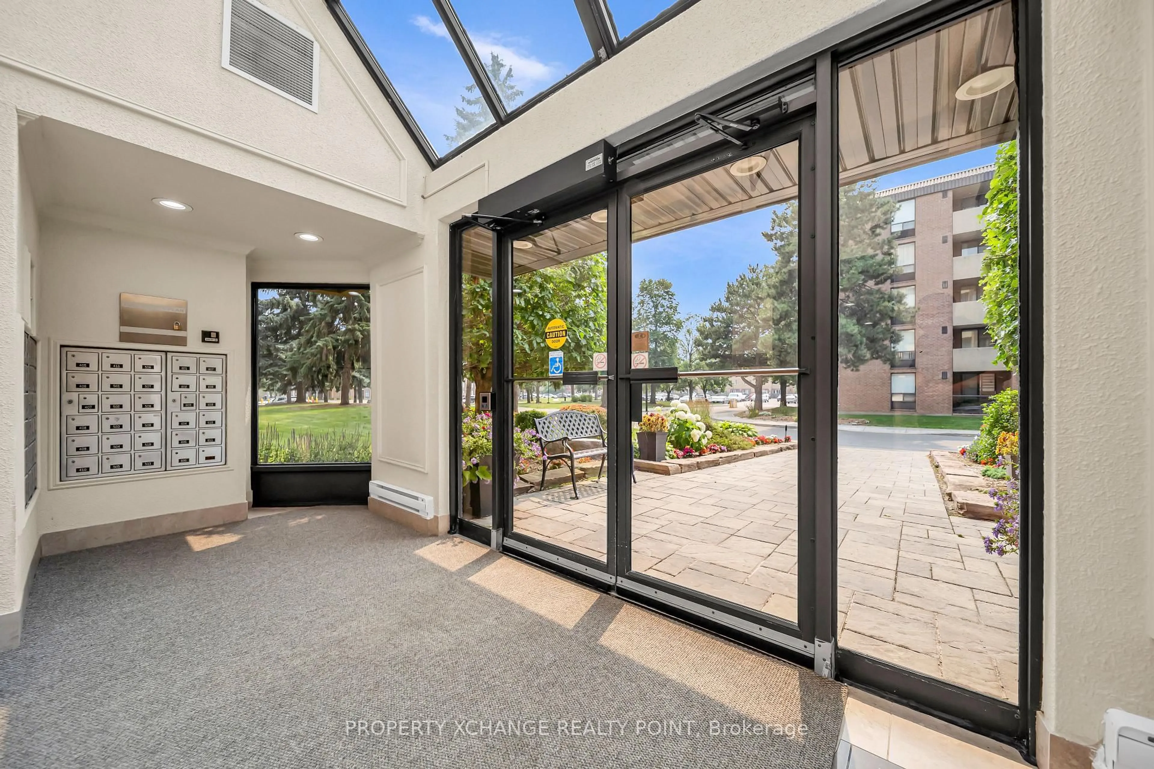 Unknown for 1535 Diefenbaker Crt #109, Pickering Ontario L1V 3W2