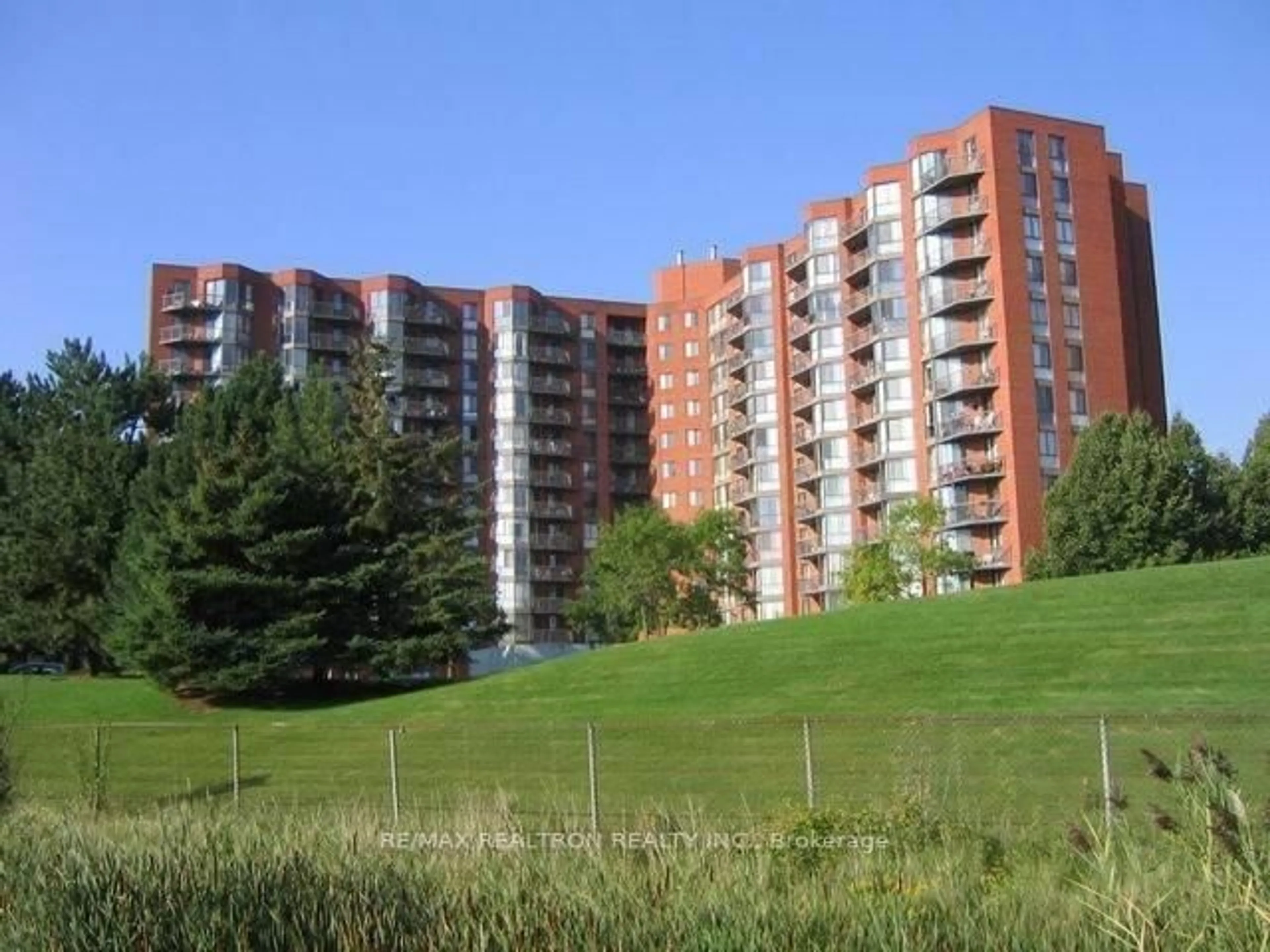 Unknown for 20 Dean Park Rd #817, Toronto Ontario M1B 3G9