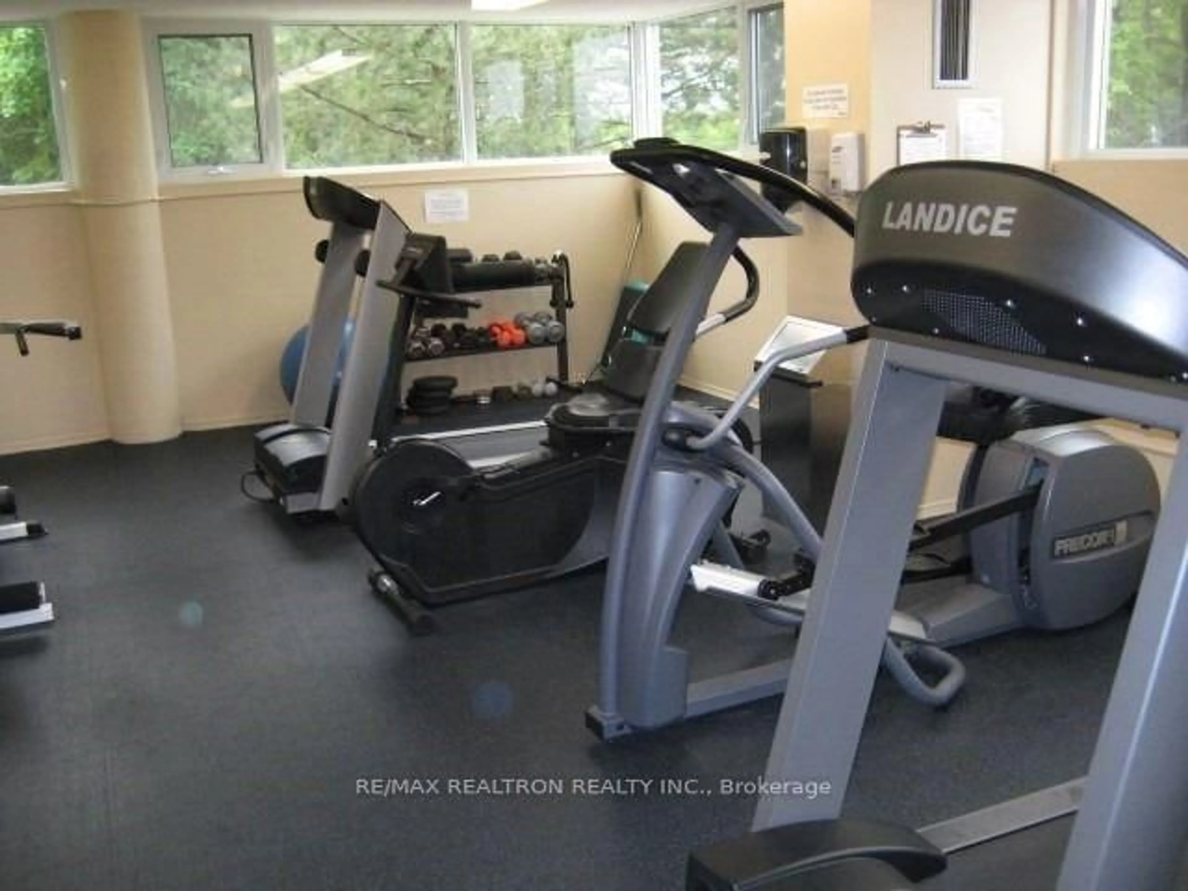 Gym or fitness room for 20 Dean Park Rd #817, Toronto Ontario M1B 3G9