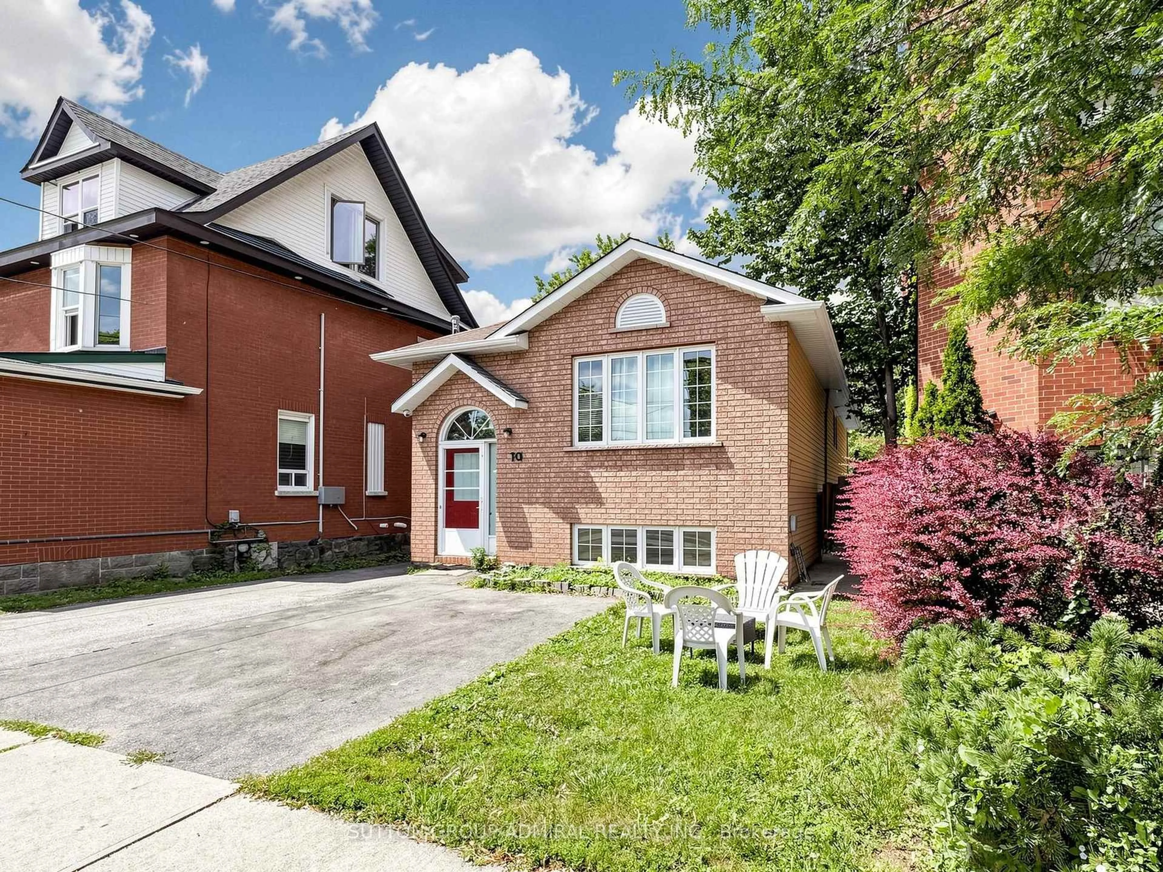 Home with brick exterior material, street for 150 Centre St, Oshawa Ontario L1H 4A4