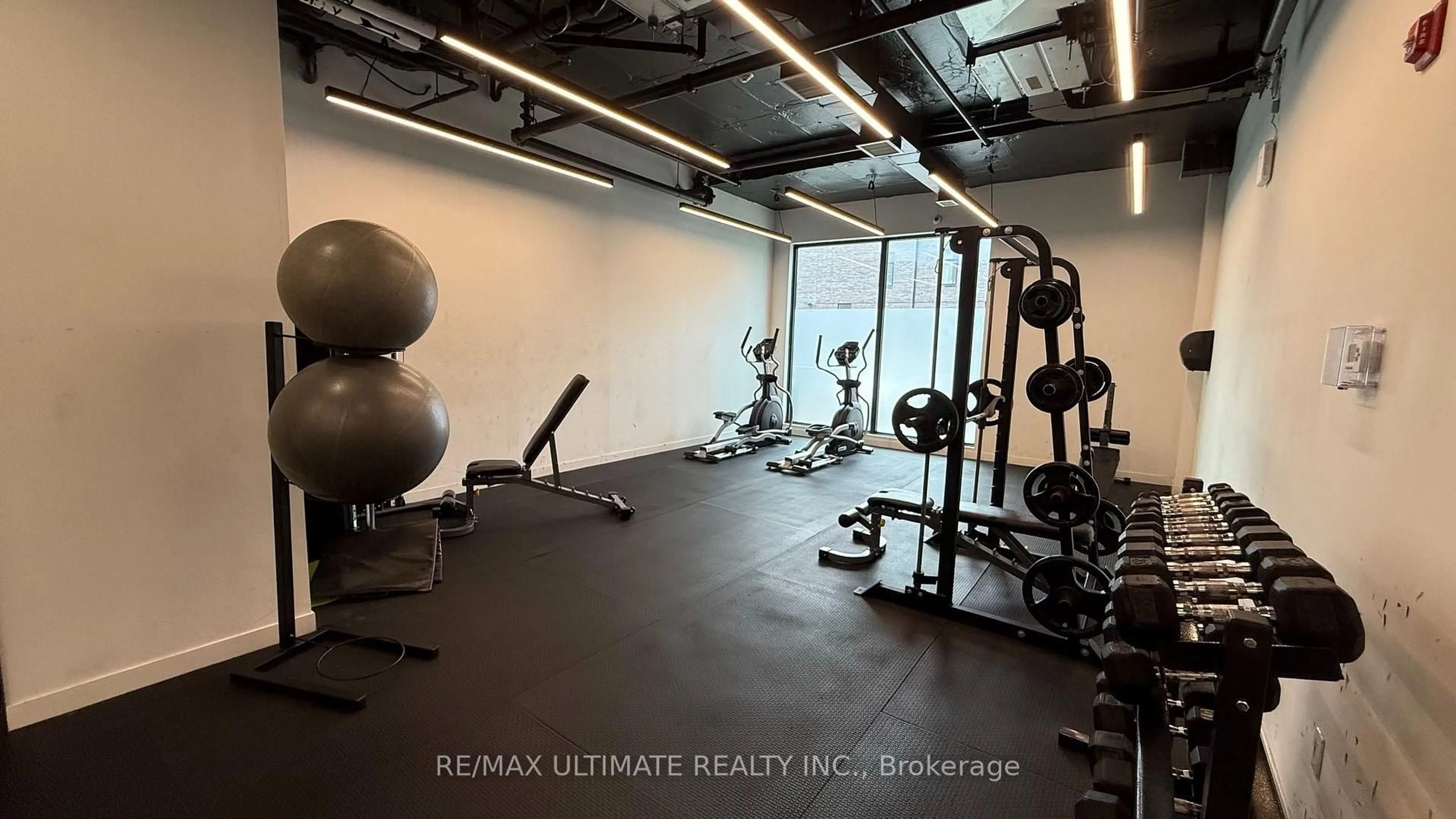 Gym or fitness room for 1800 Simcoe St #214, Oshawa Ontario L1G 0C2