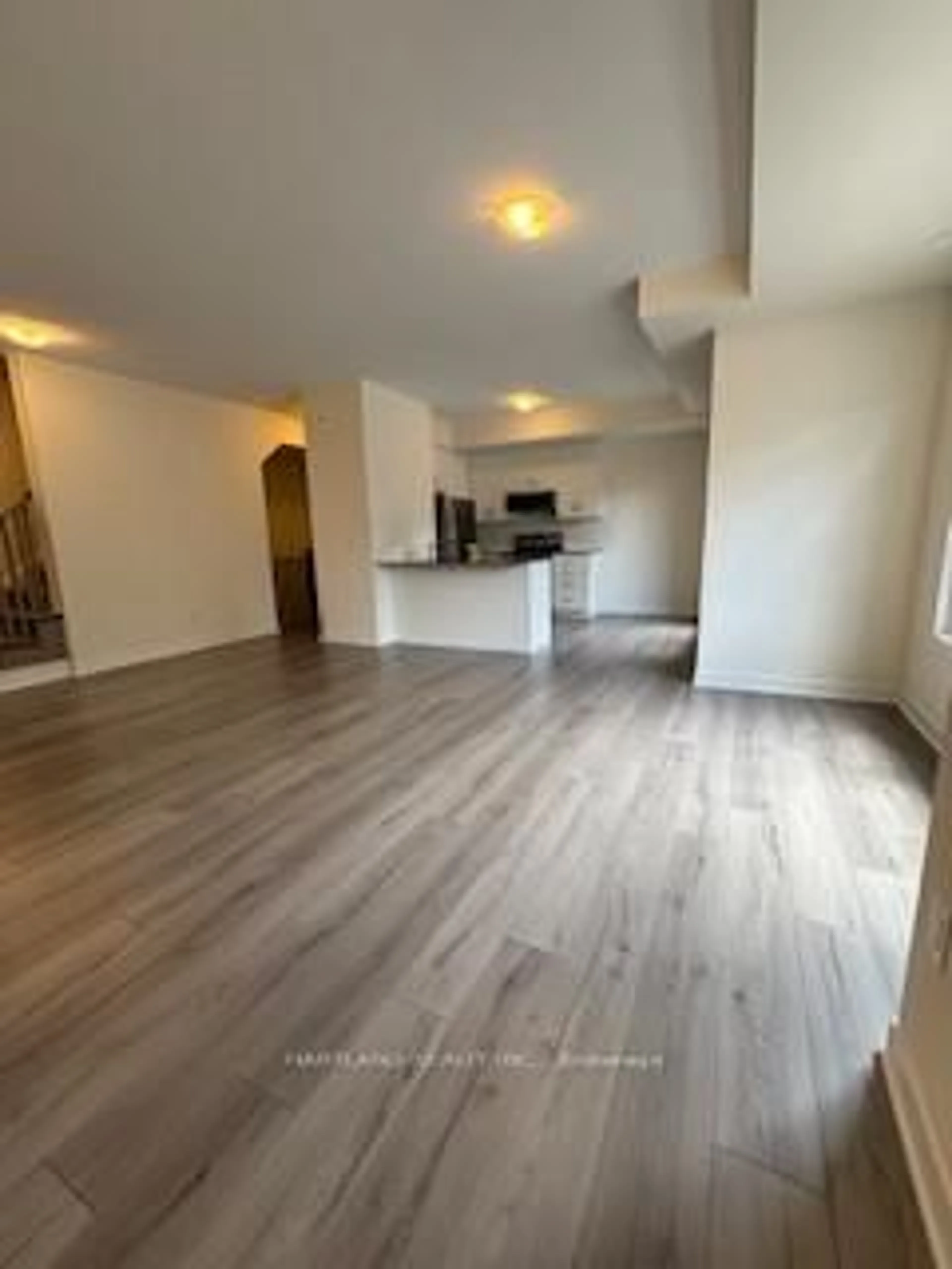 A pic of a room for 1695 Dersan St #902, Pickering Ontario L1X 0S9
