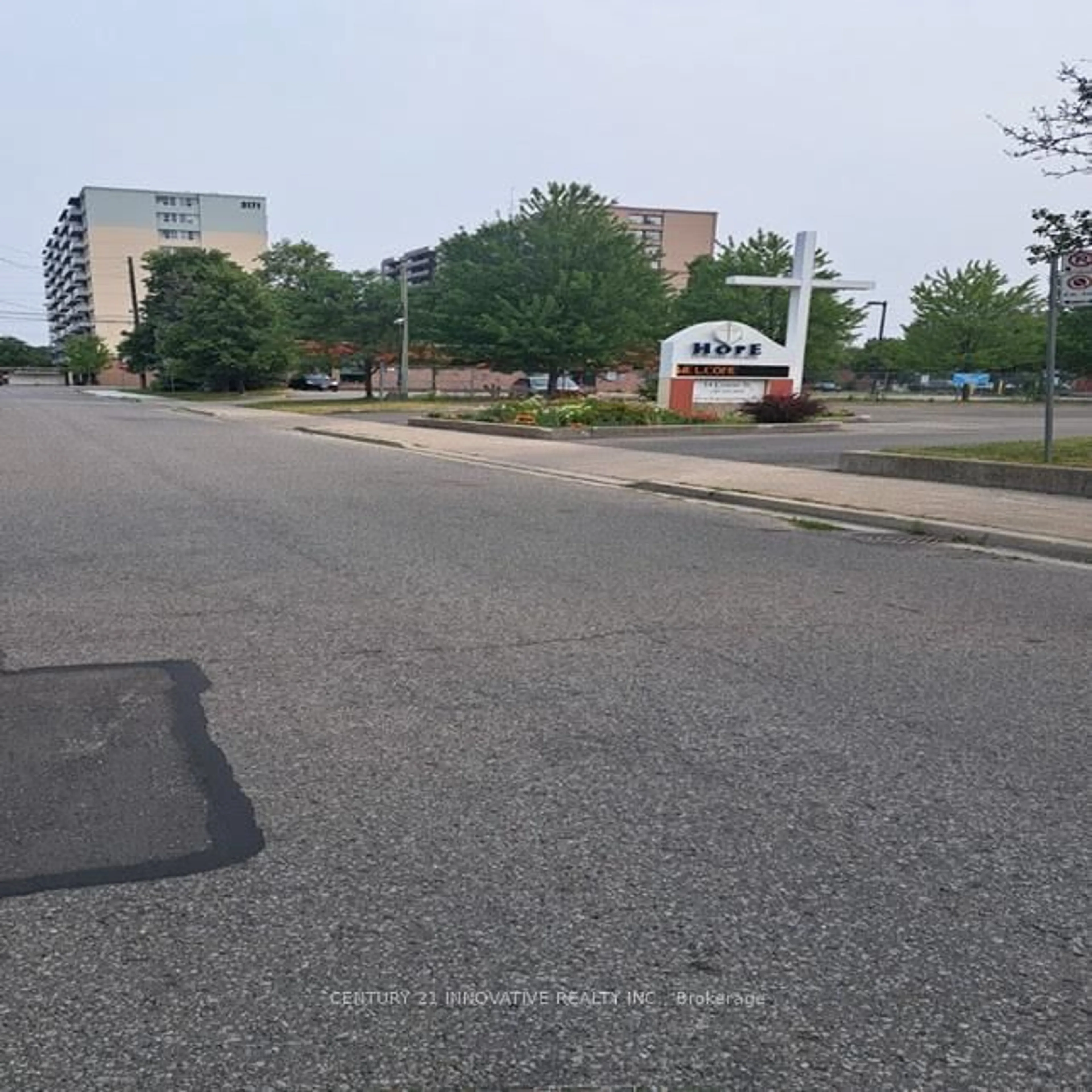 Parking for 11 Centre St, Toronto Ontario M1J 3B4