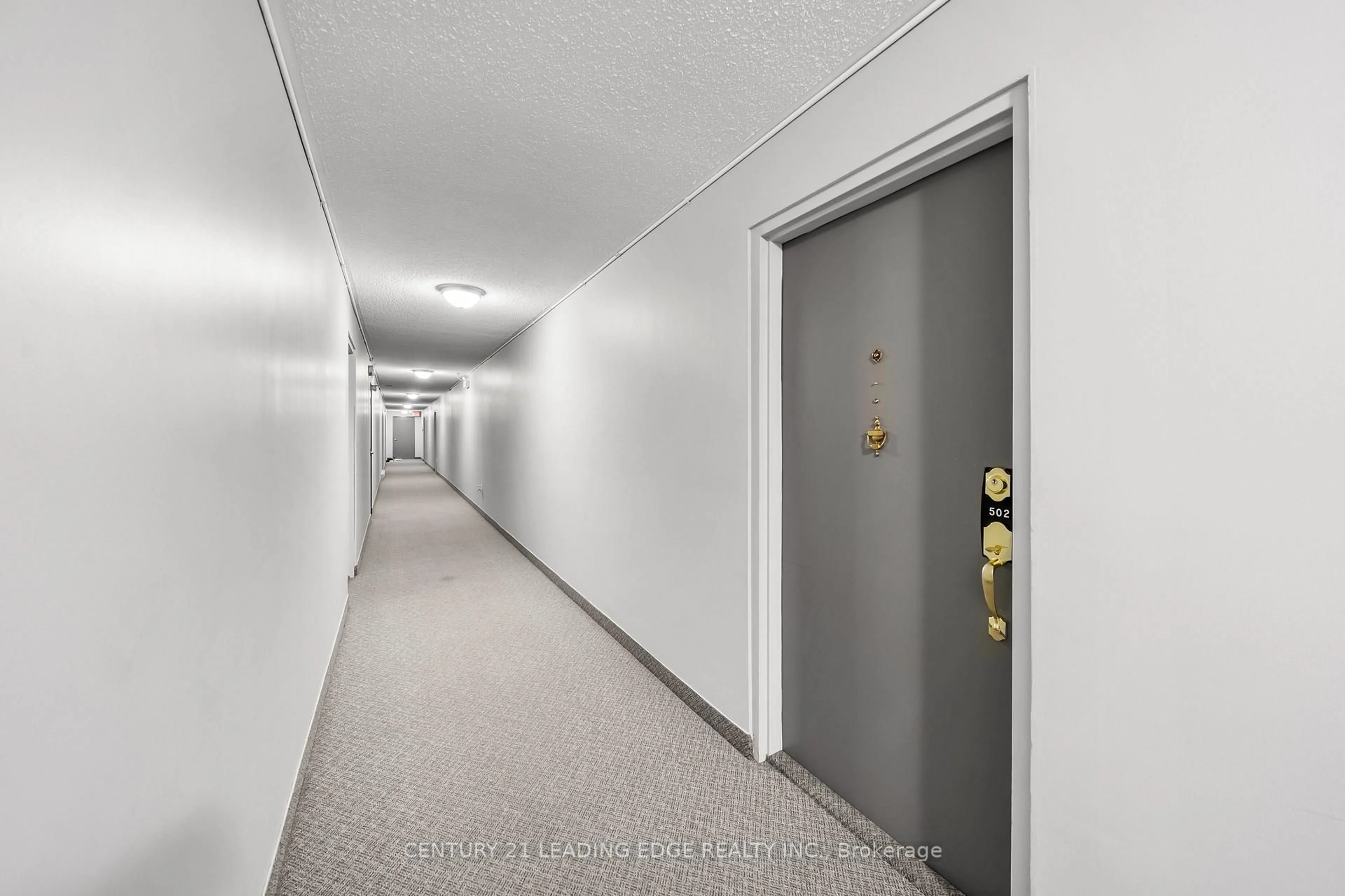 Unknown for 131 Taunton Rd #502, Oshawa Ontario L1G 3T8