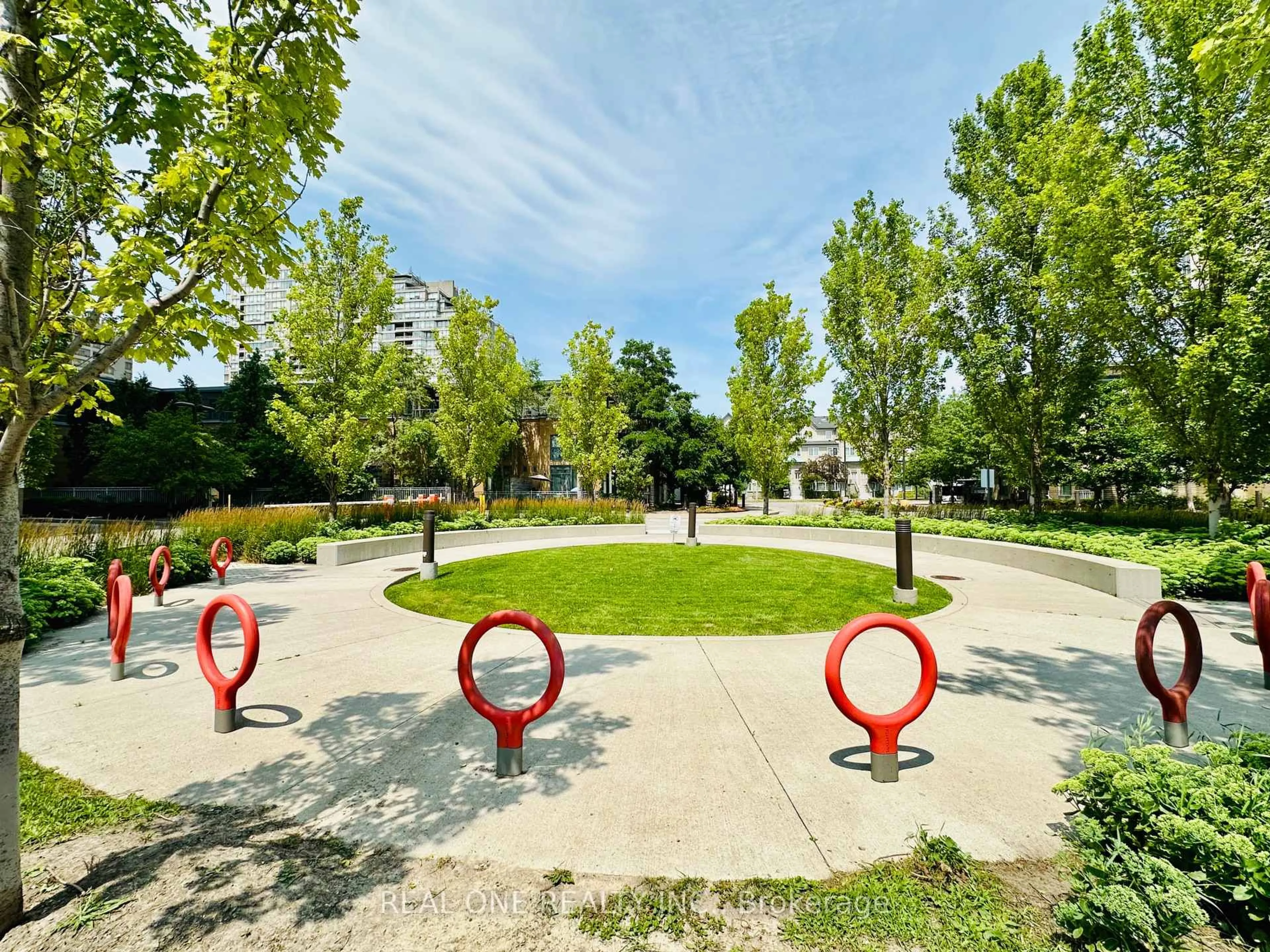 Patio, street for 185 Bonis Ave #1506, Toronto Ontario M1T 0A4