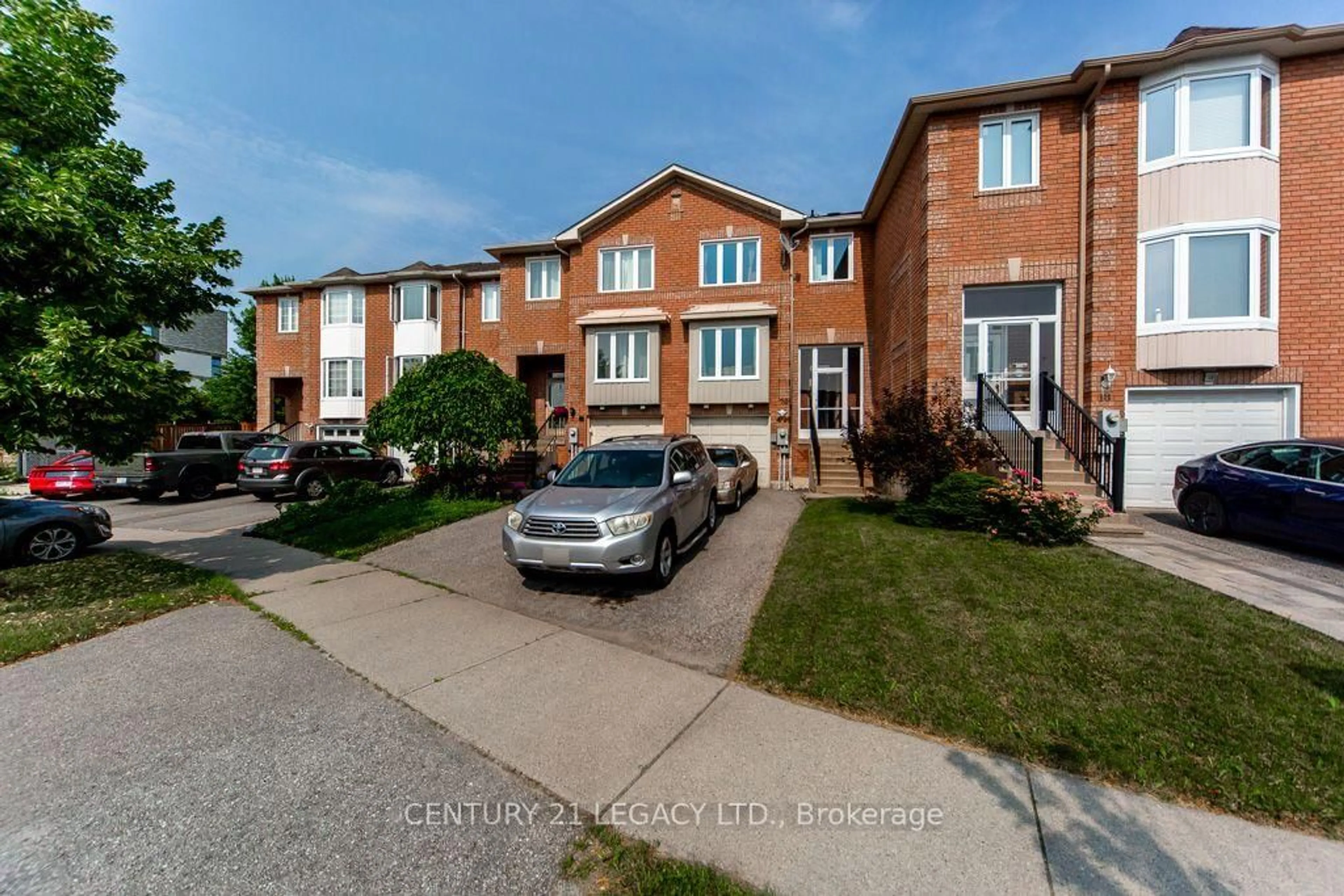 Unknown for 20 Twigg Dr, Ajax Ontario L1Z 1G4