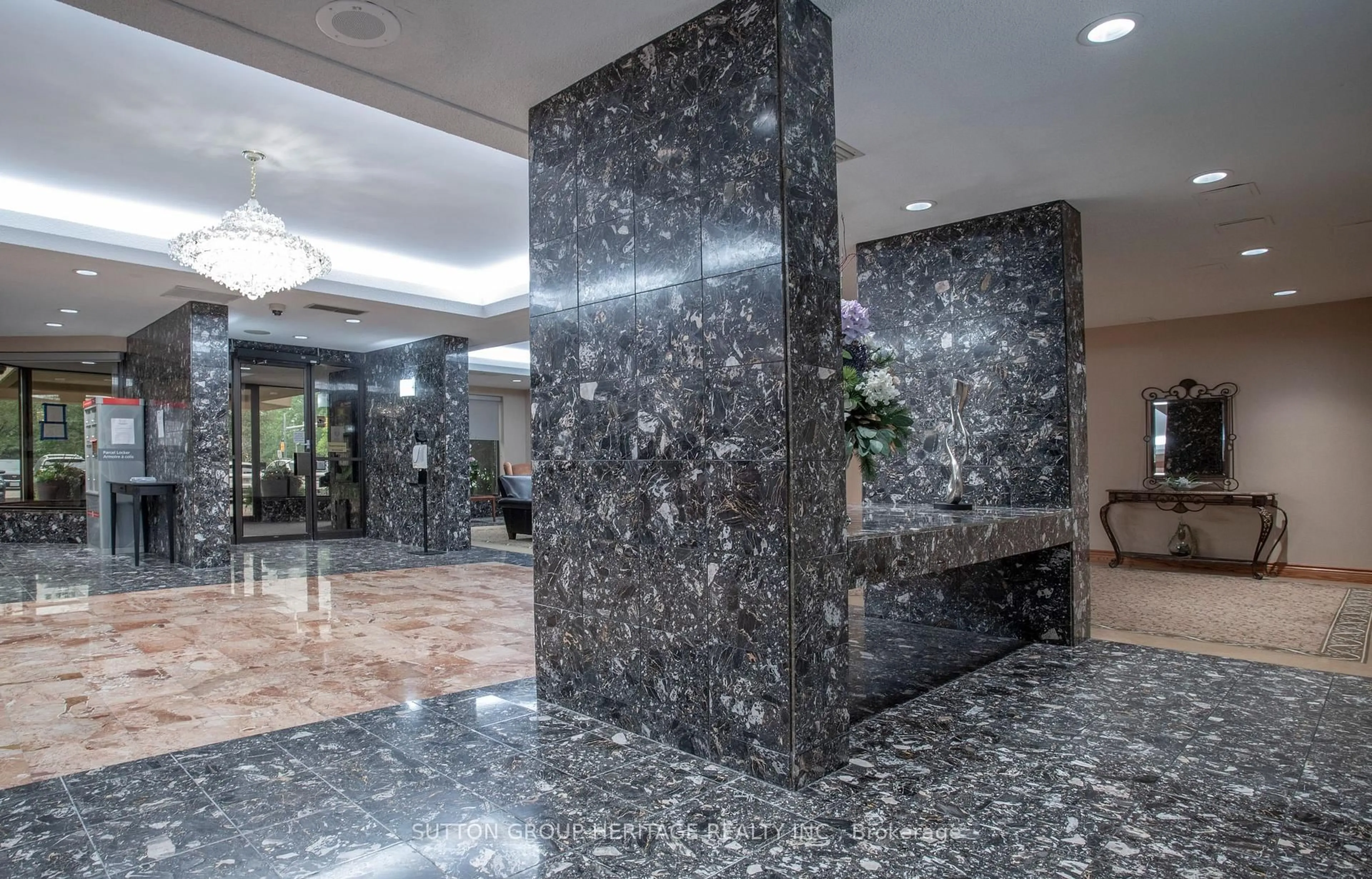 Lobby for 900 Wilson Rd #1202, Oshawa Ontario L1G 7T2