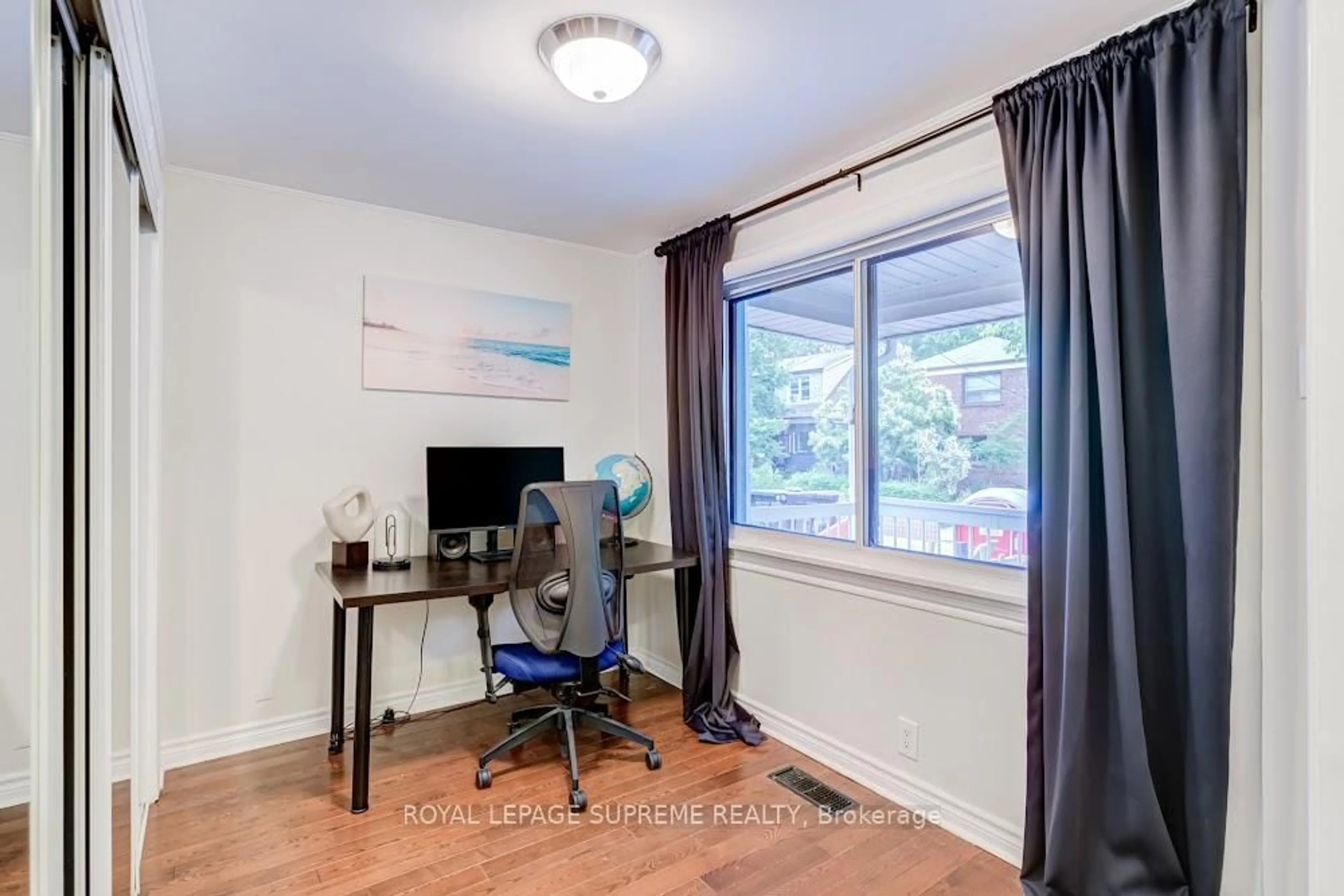 A pic of a room for 24 Wiley Ave, Toronto Ontario M4J 3W4