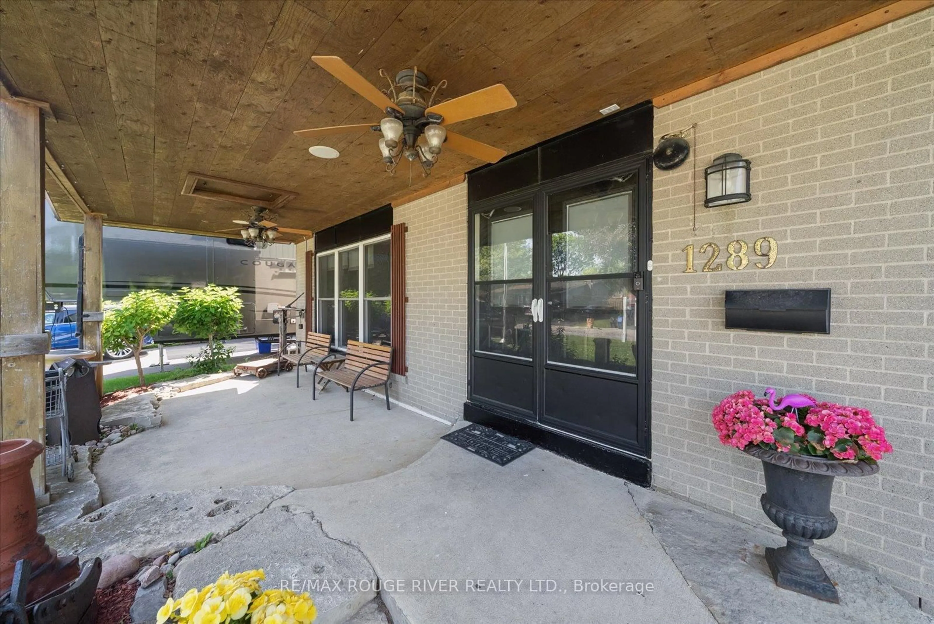 Patio, unknown for 1289 Ilona Park Rd, Pickering Ontario L1W 1E5