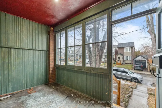 259 Milverton Blvd, Toronto 5