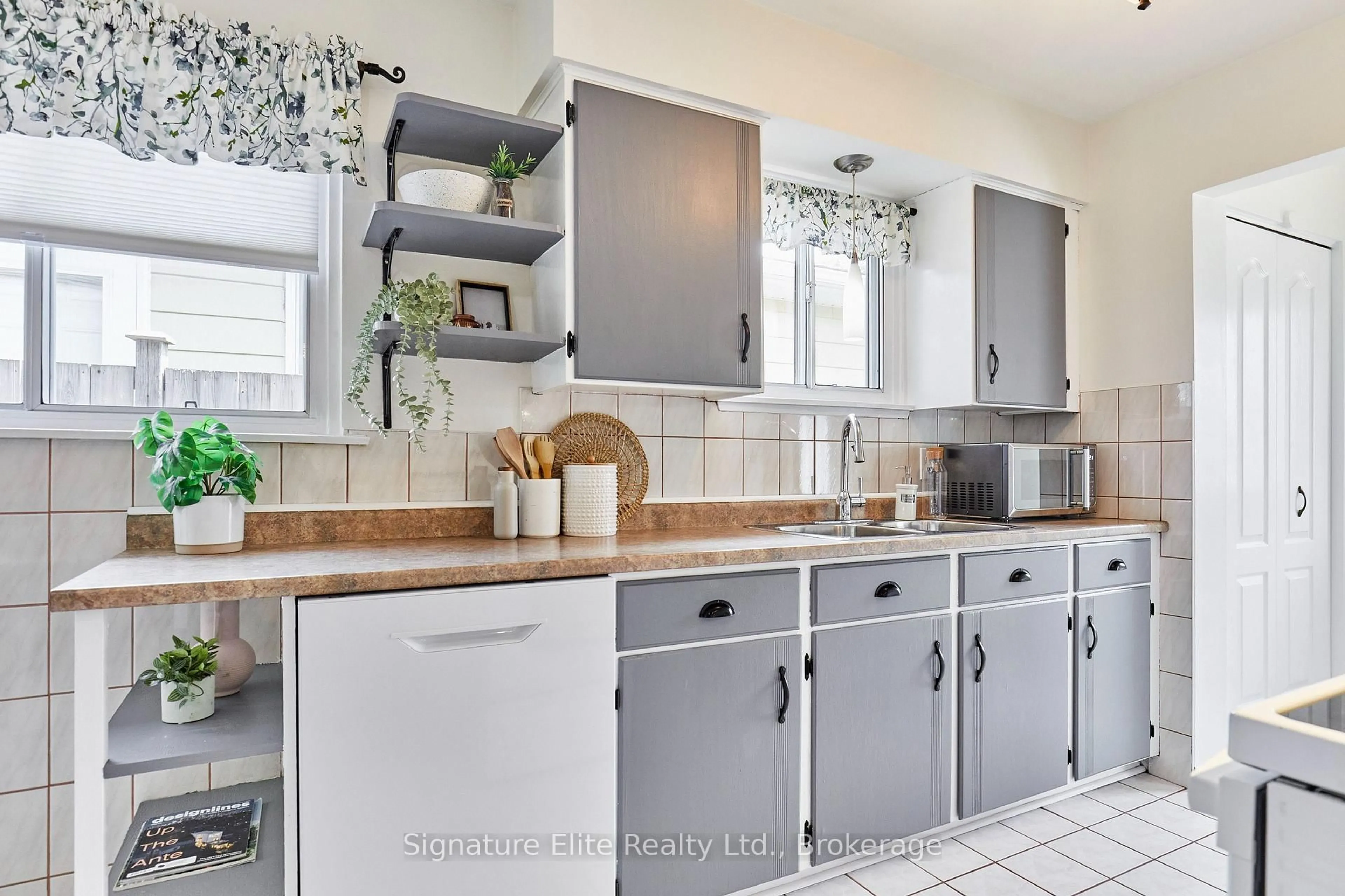 Open concept kitchen, ceramic/tile floor for 316 Burrows Hall Blvd, Toronto Ontario M1B 1H7