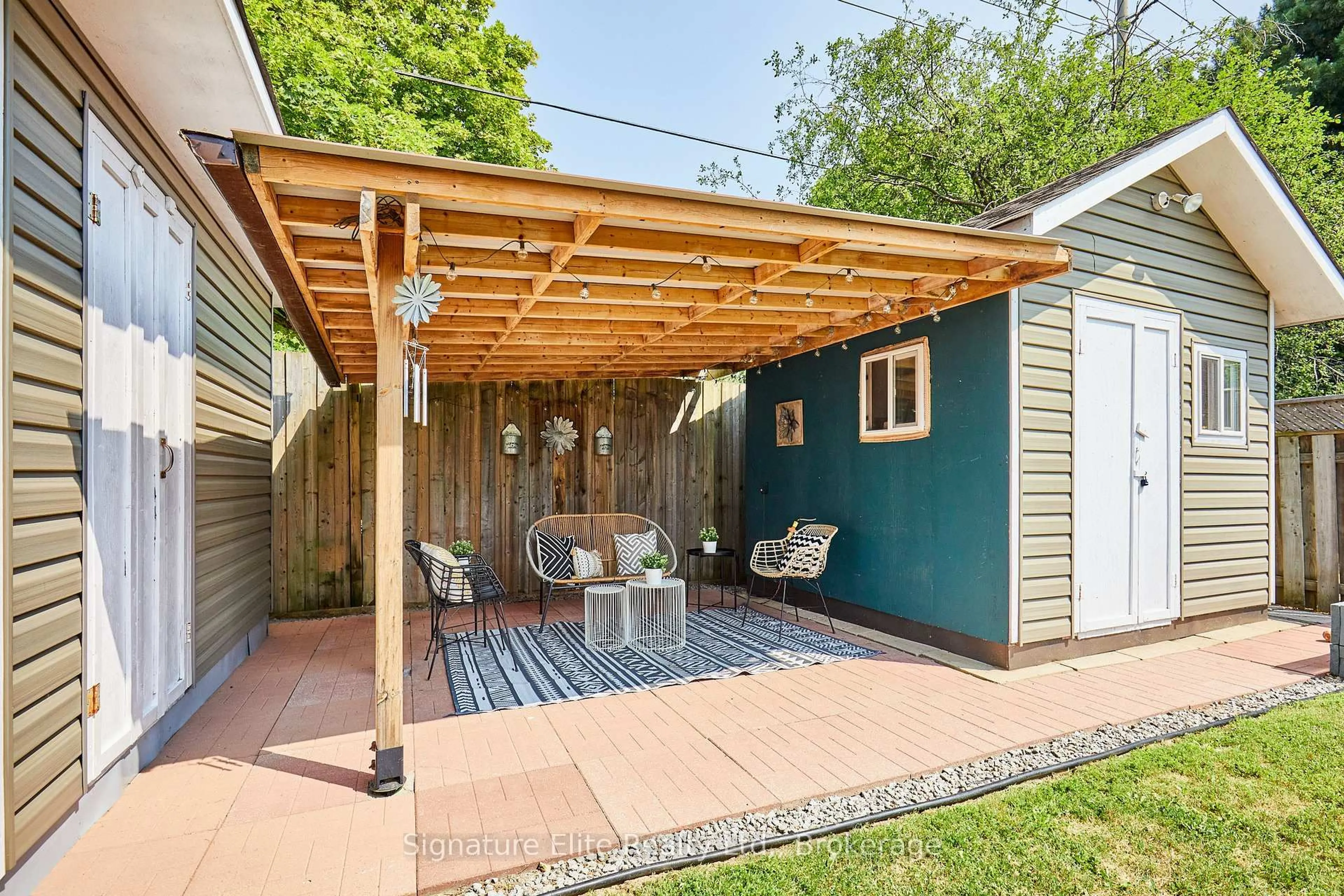 Patio, street for 316 Burrows Hall Blvd, Toronto Ontario M1B 1H7