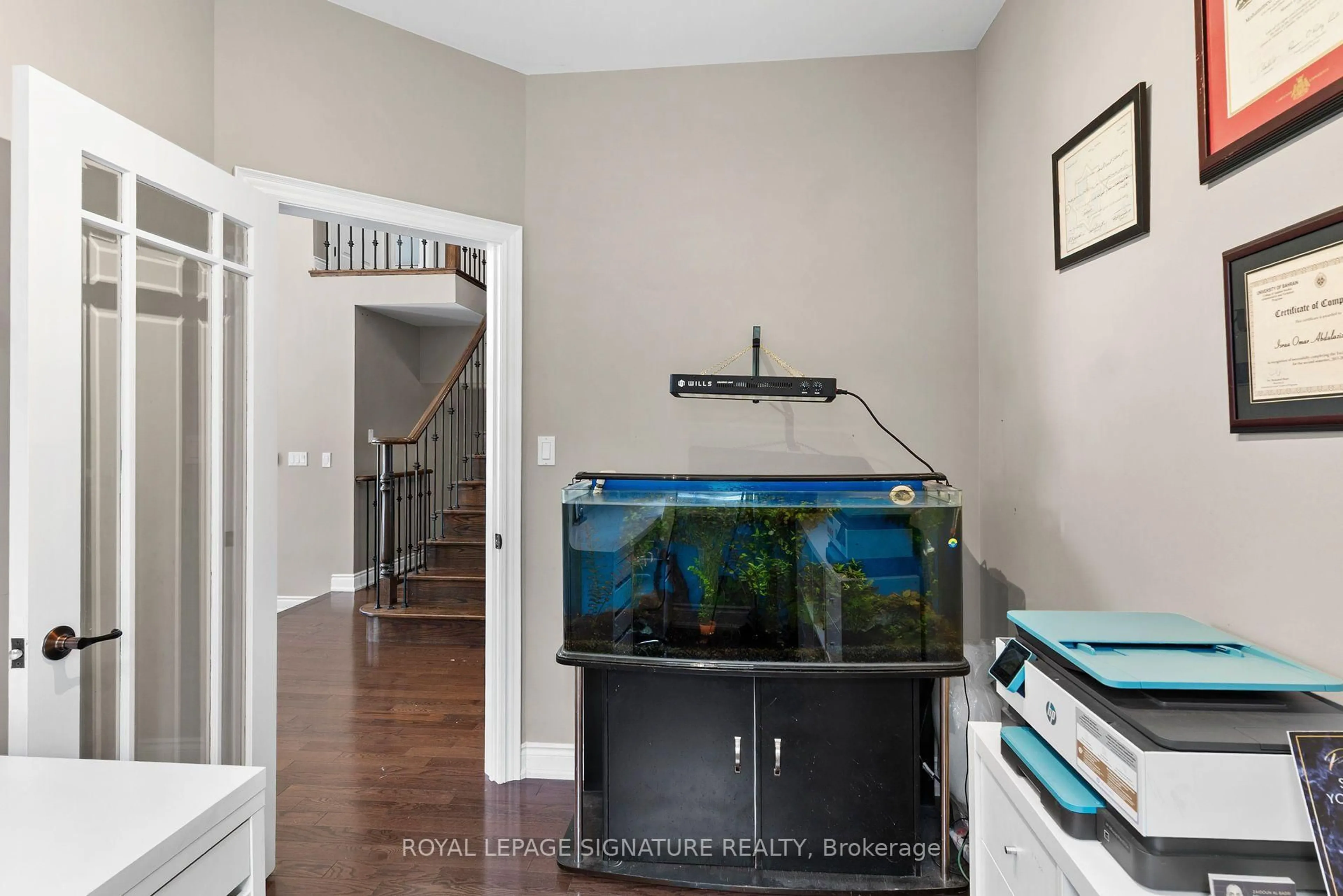 Indoor entryway for 2904 Range Line Rd, Ajax Ontario L1S 1C1