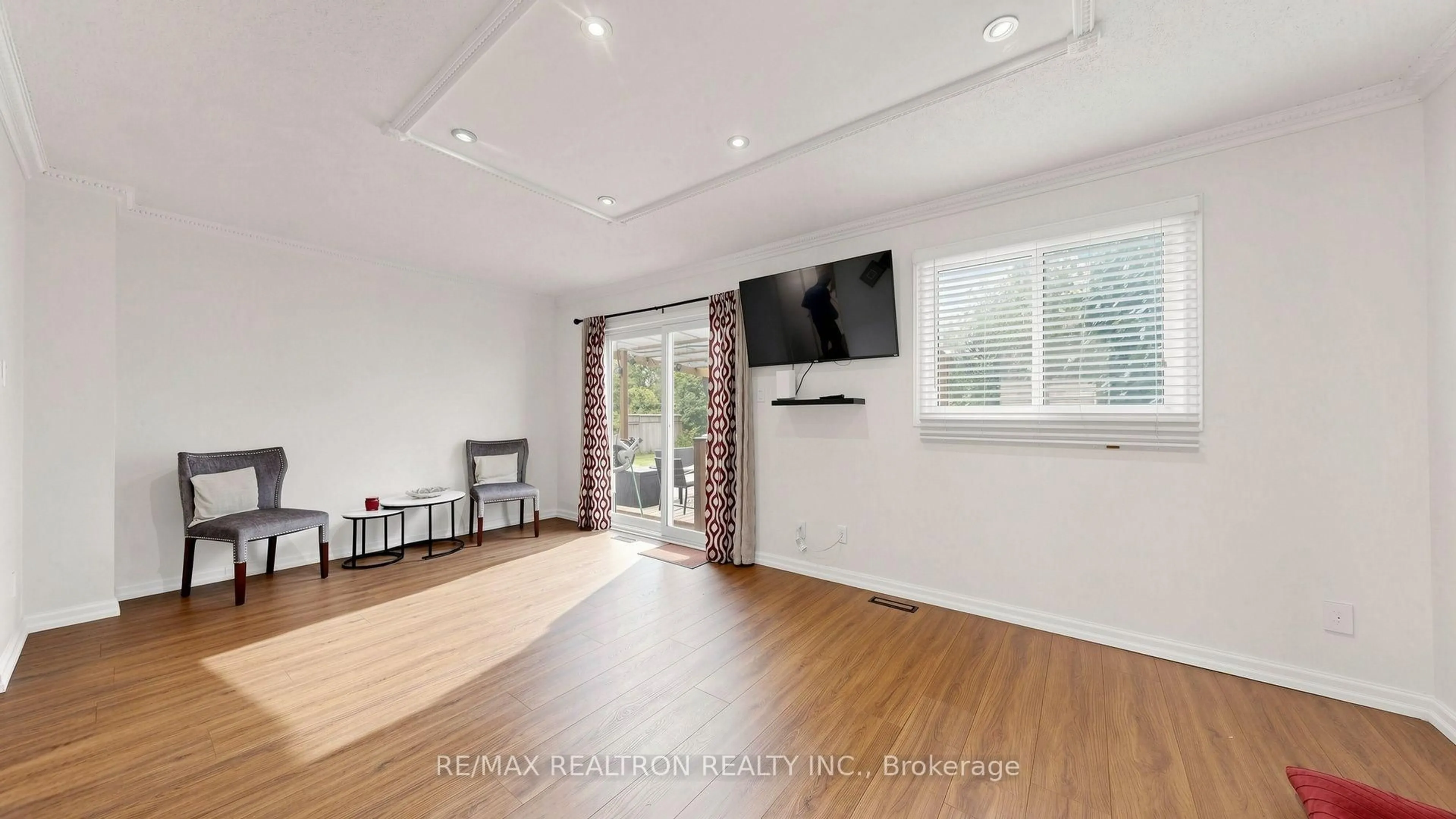 A pic of a room for 1640 Nichol Ave #4, Whitby Ontario L1N 8P5