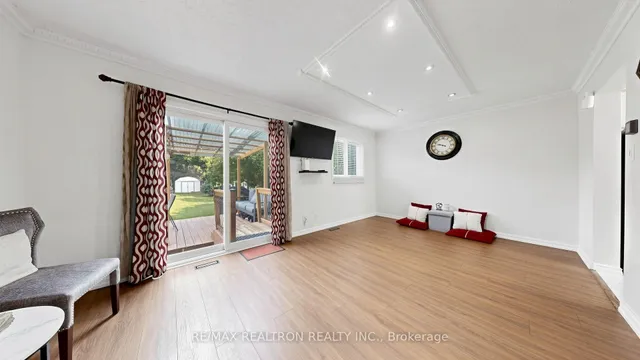 1640 Nichol Ave #4, Whitby 5